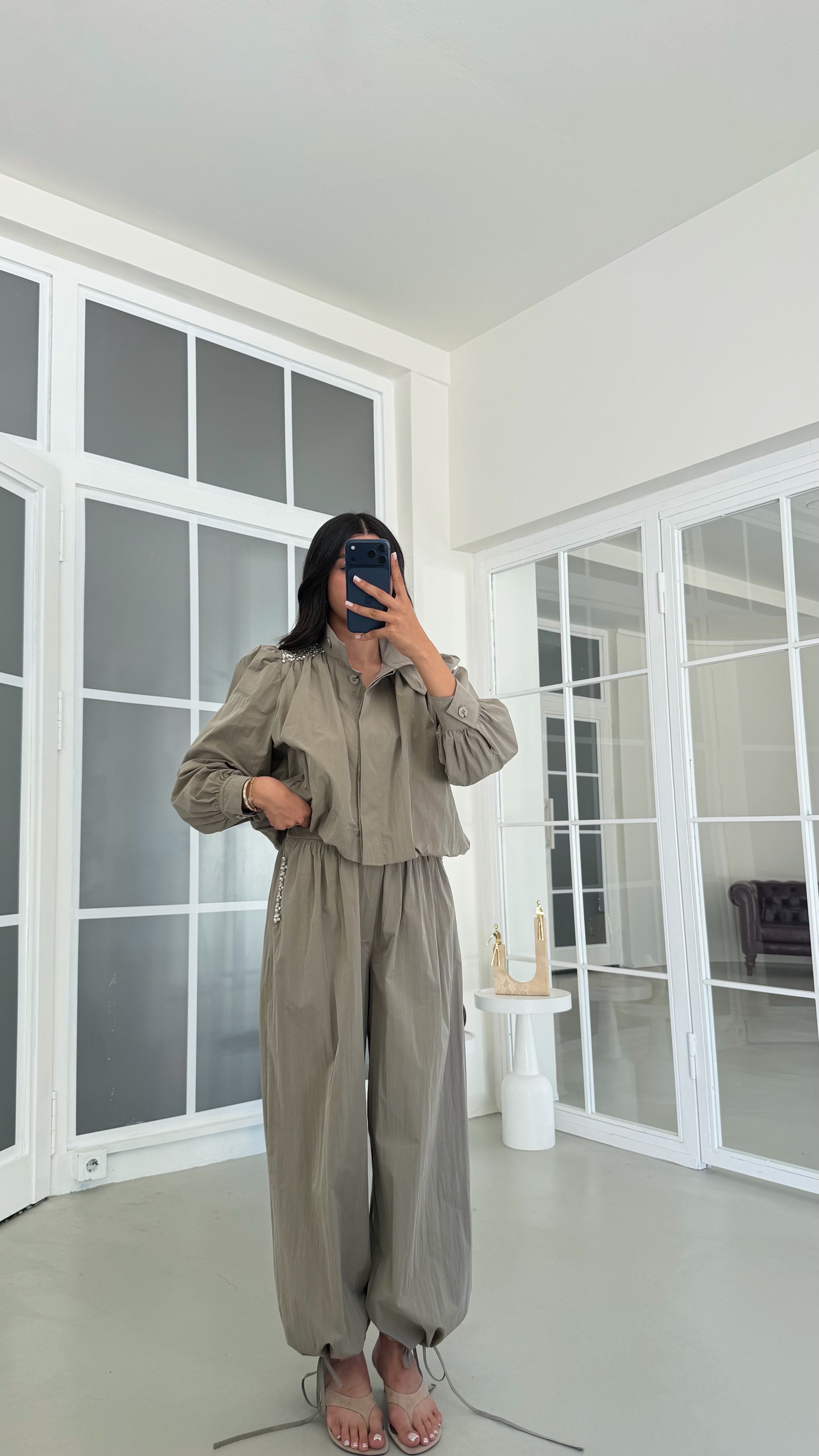 Haki Taş Detaylı Astarlı Ceket Beli Lastikli Pantolon İkili Paraşüt Kumaş Takım GAUS-02087GAUSTAKIMGAUS-02087