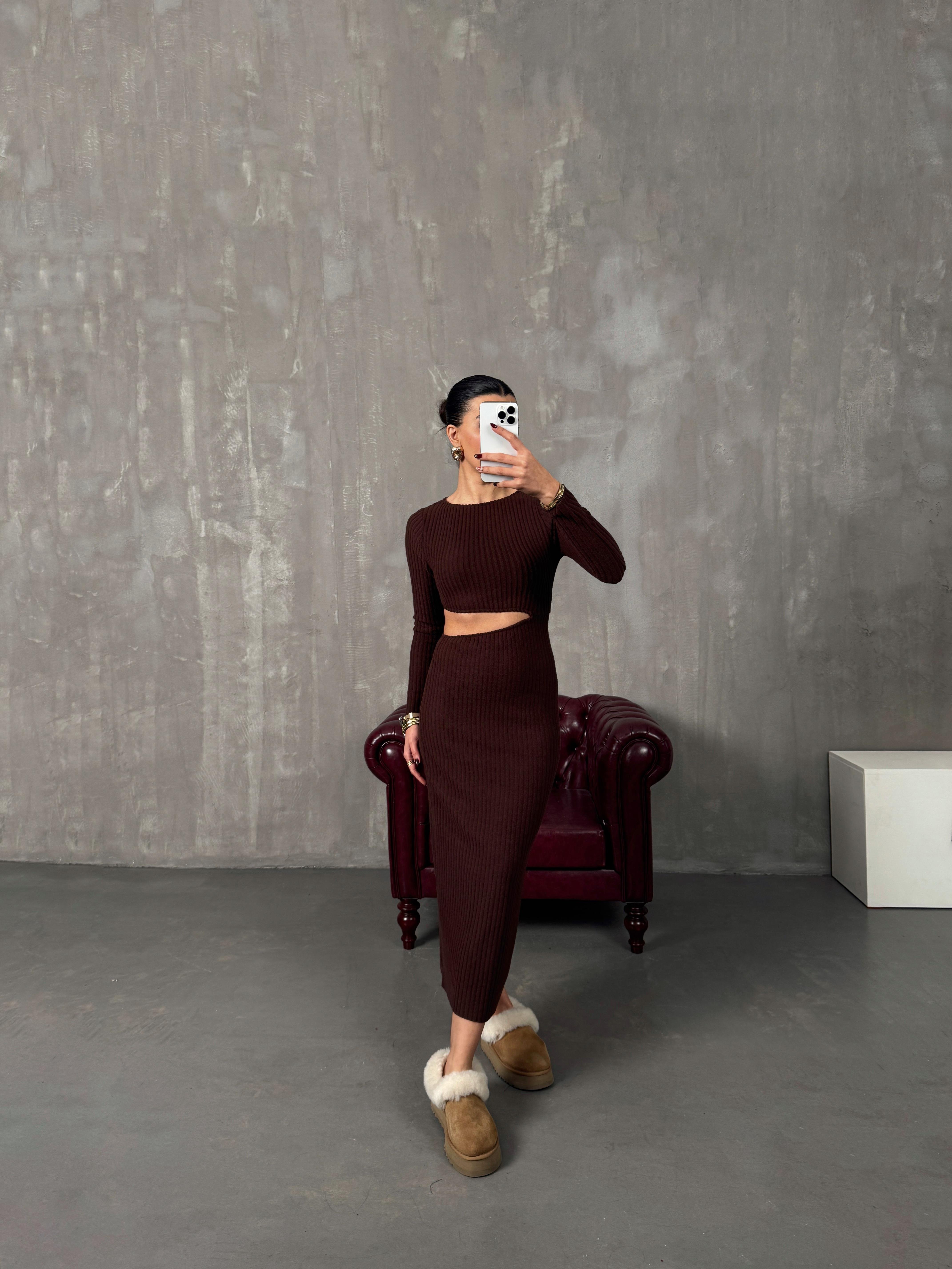 Loneva Kahve Belden Dekolteli Fitilli Yumuşak Triko ElbiseGausELBİSEGU00904393