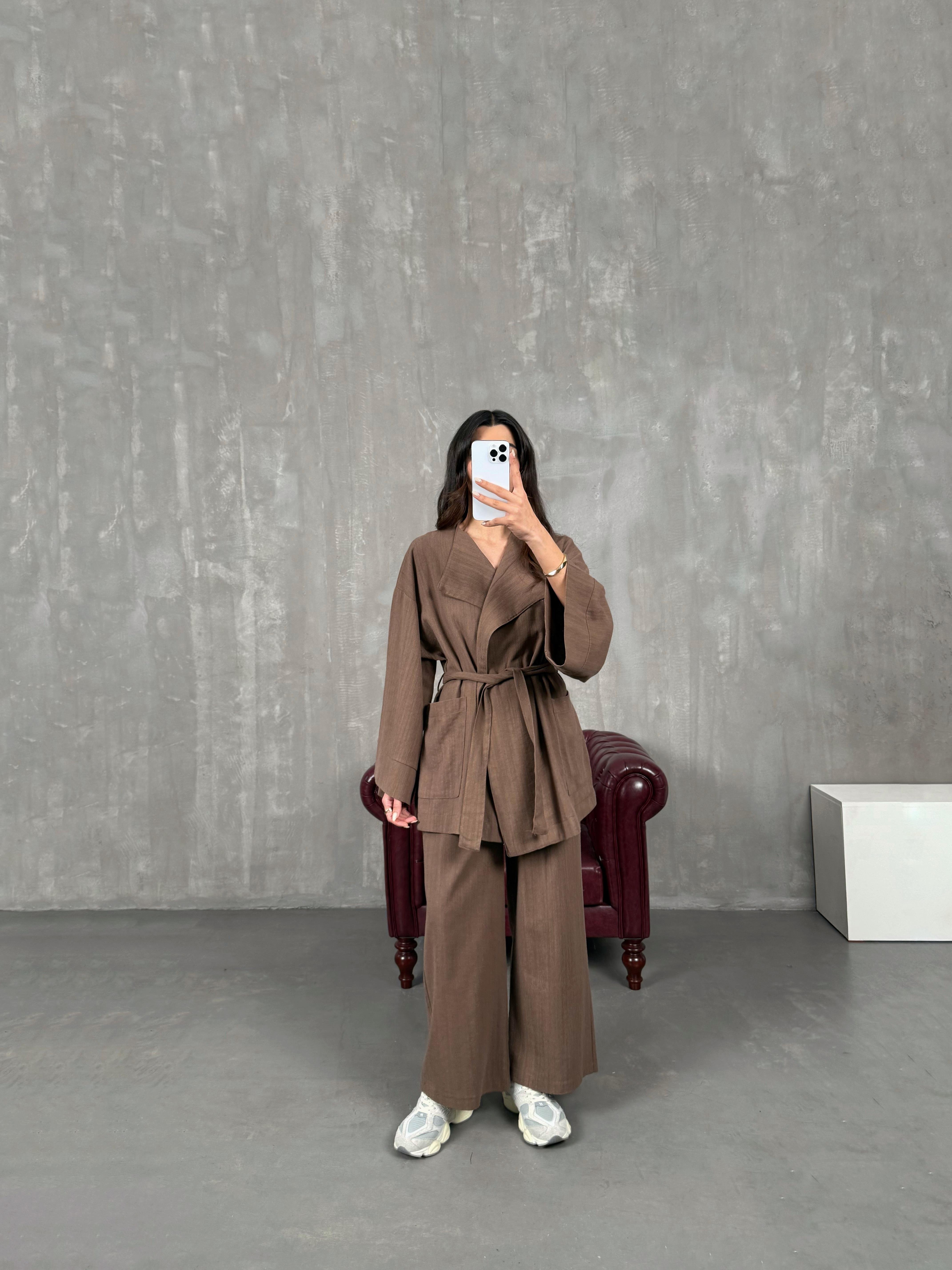 سانسا طقم كيمونو كتان لون بني مع زنّار