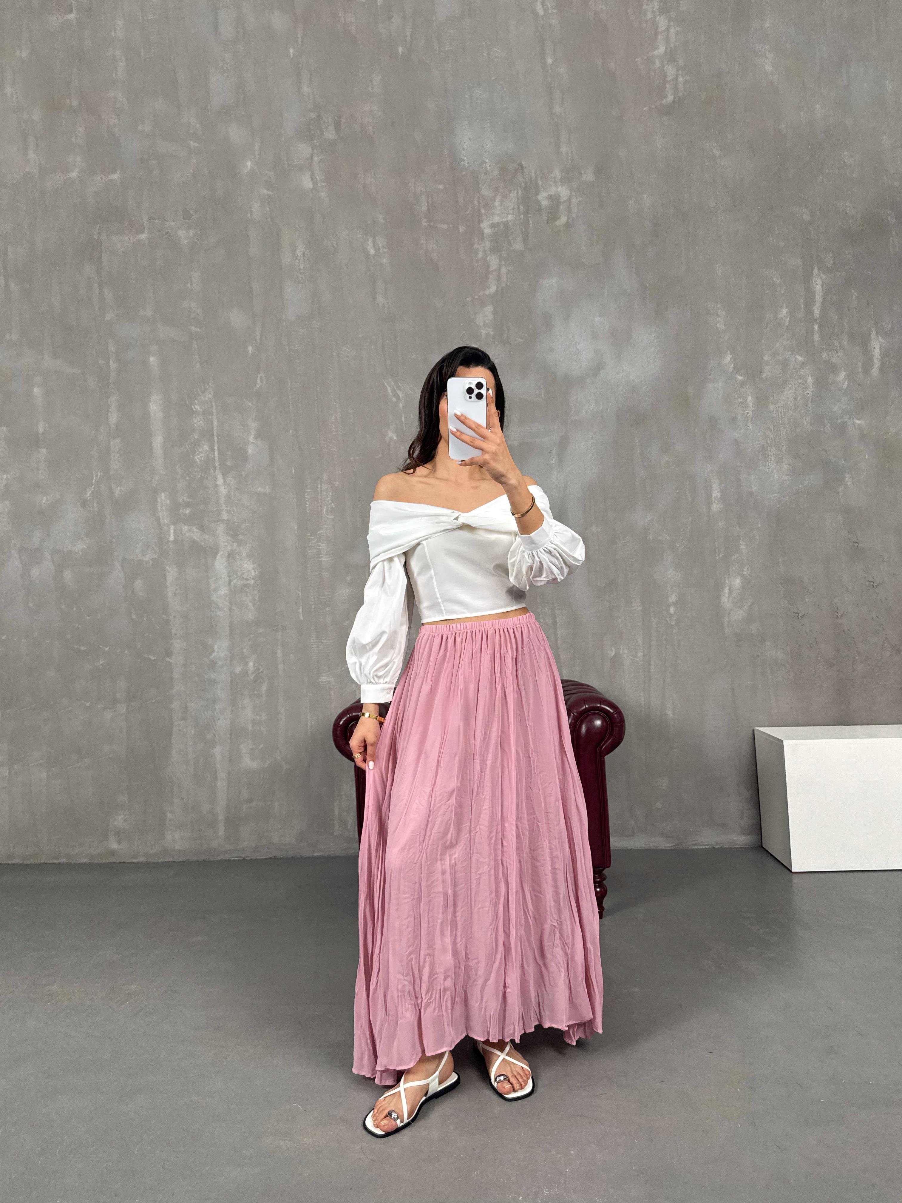 تنورة لون وردي مبطنّة وبتفاصيل تول مجعّد Gaus00052