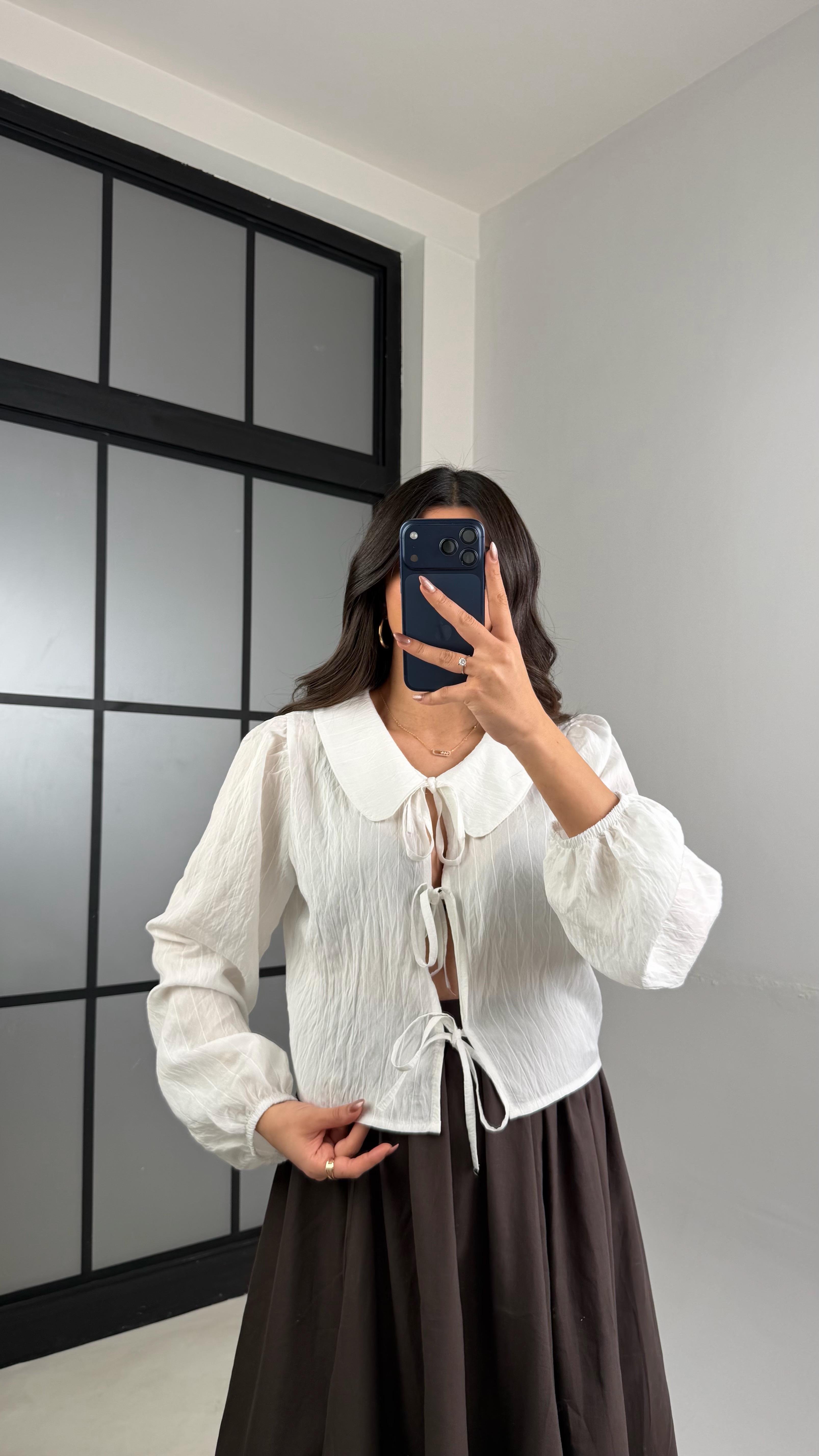 Beyaz Bebe Yaka Önü Bağlamalı Gömlek GAUS-01150GAUSGÖMLEKGAUS-01150