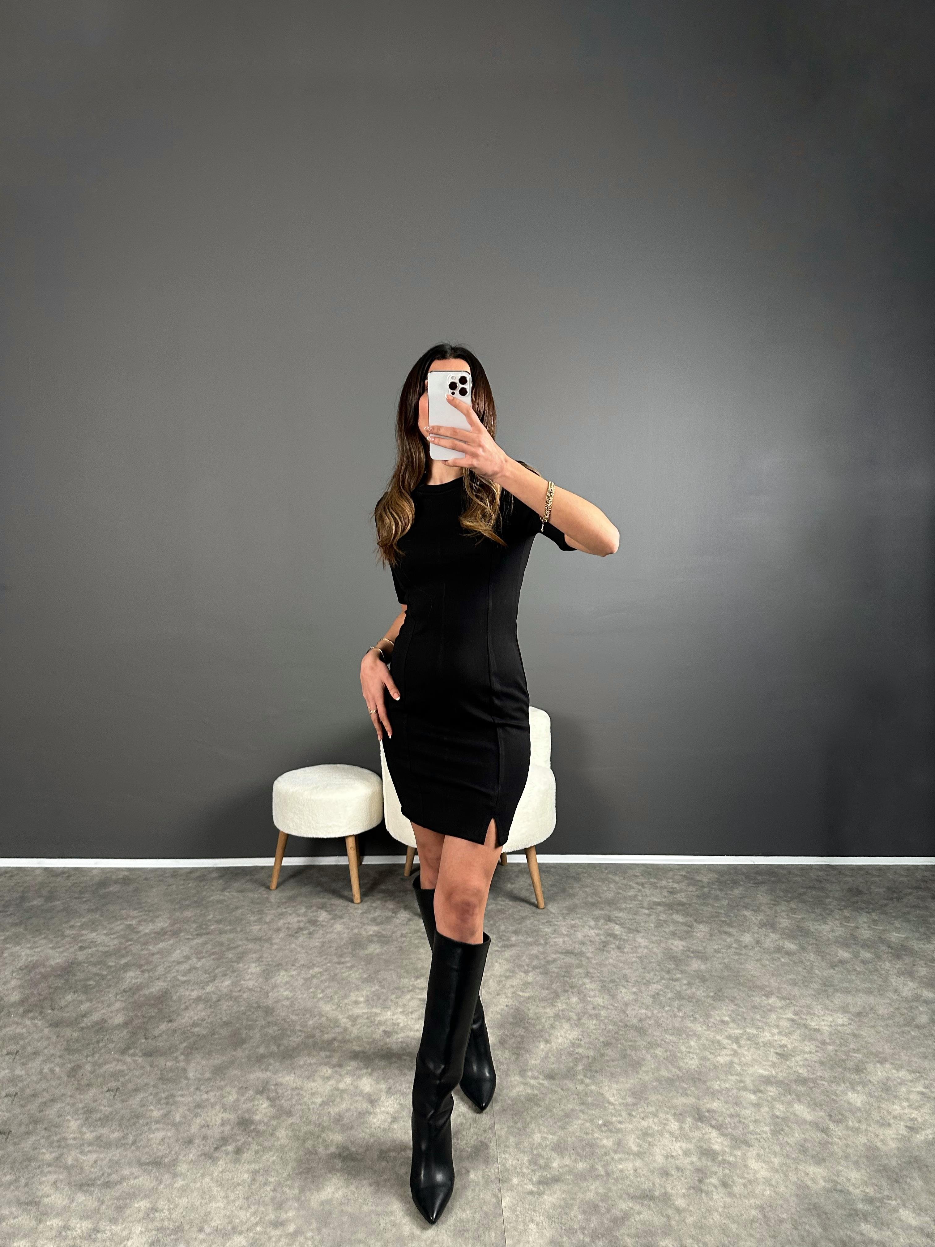 Henny Siyah Yırtmaçlı Elbise GausELBİSEGU004118
