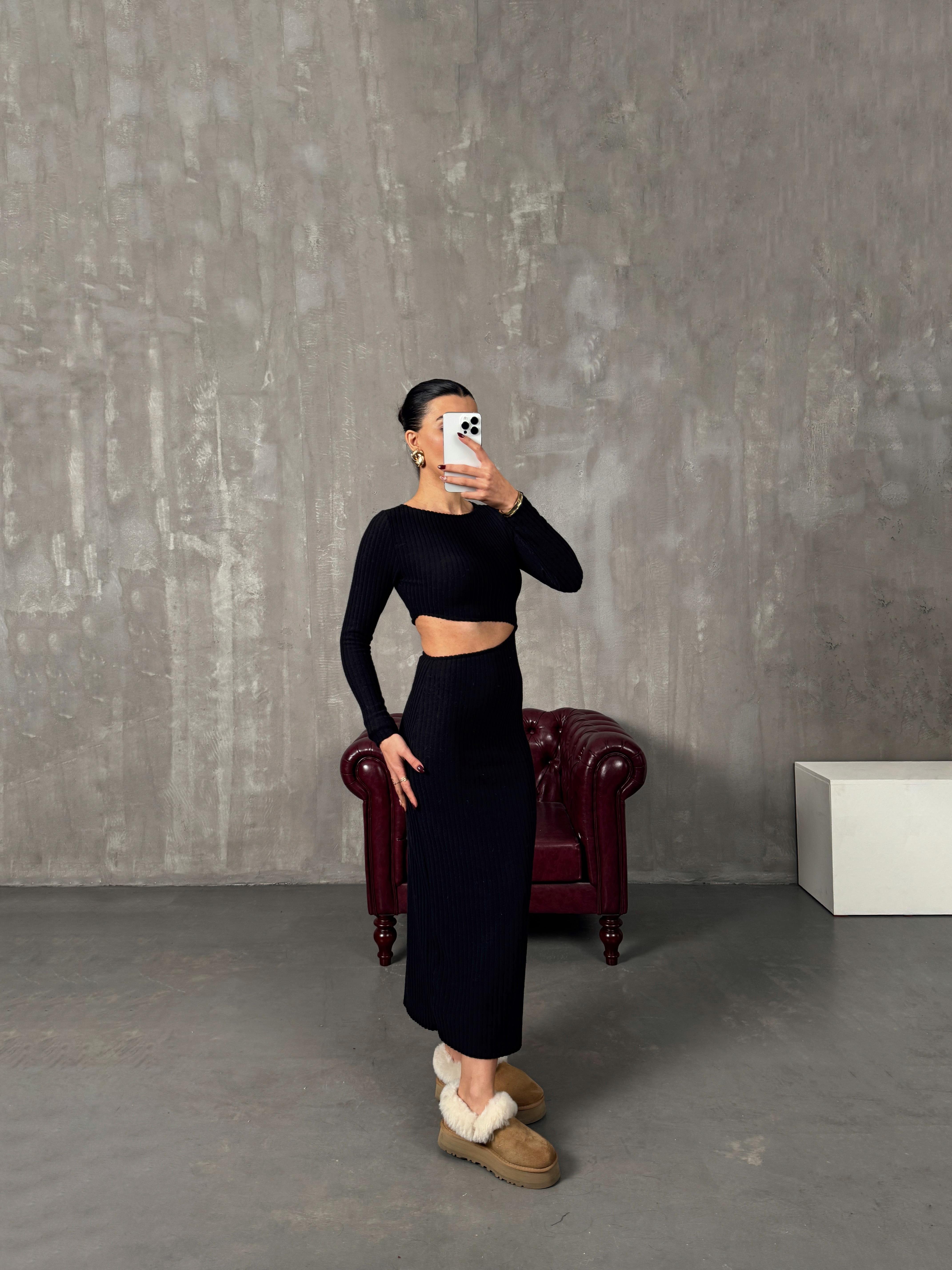 Loneva Siyah Belden Dekolteli Fitilli Yumuşak Triko ElbiseGausELBİSEGU00904394