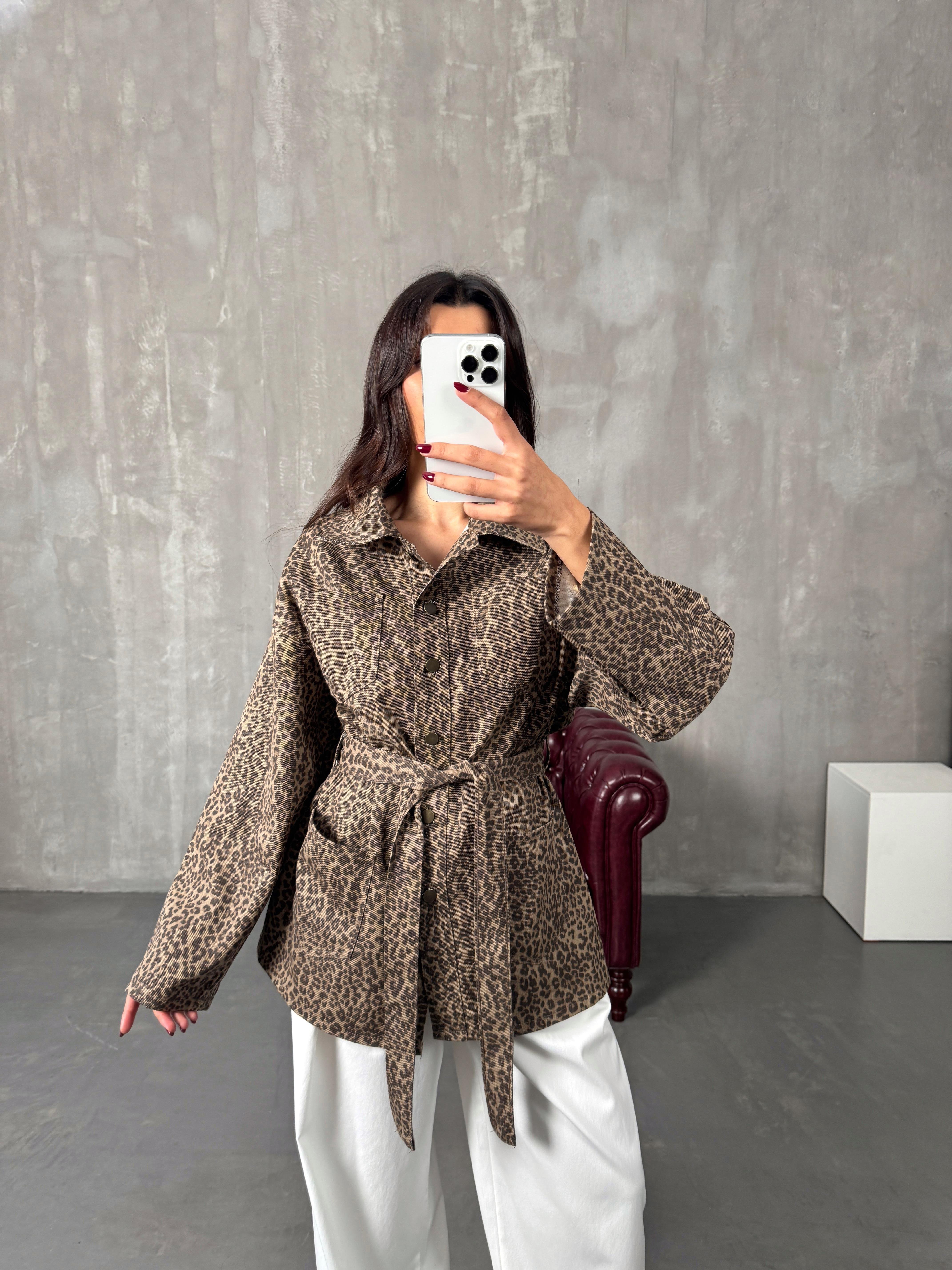 Tasi Leopar Desenli Kuşaklı Gabardin Ceket Gömlek