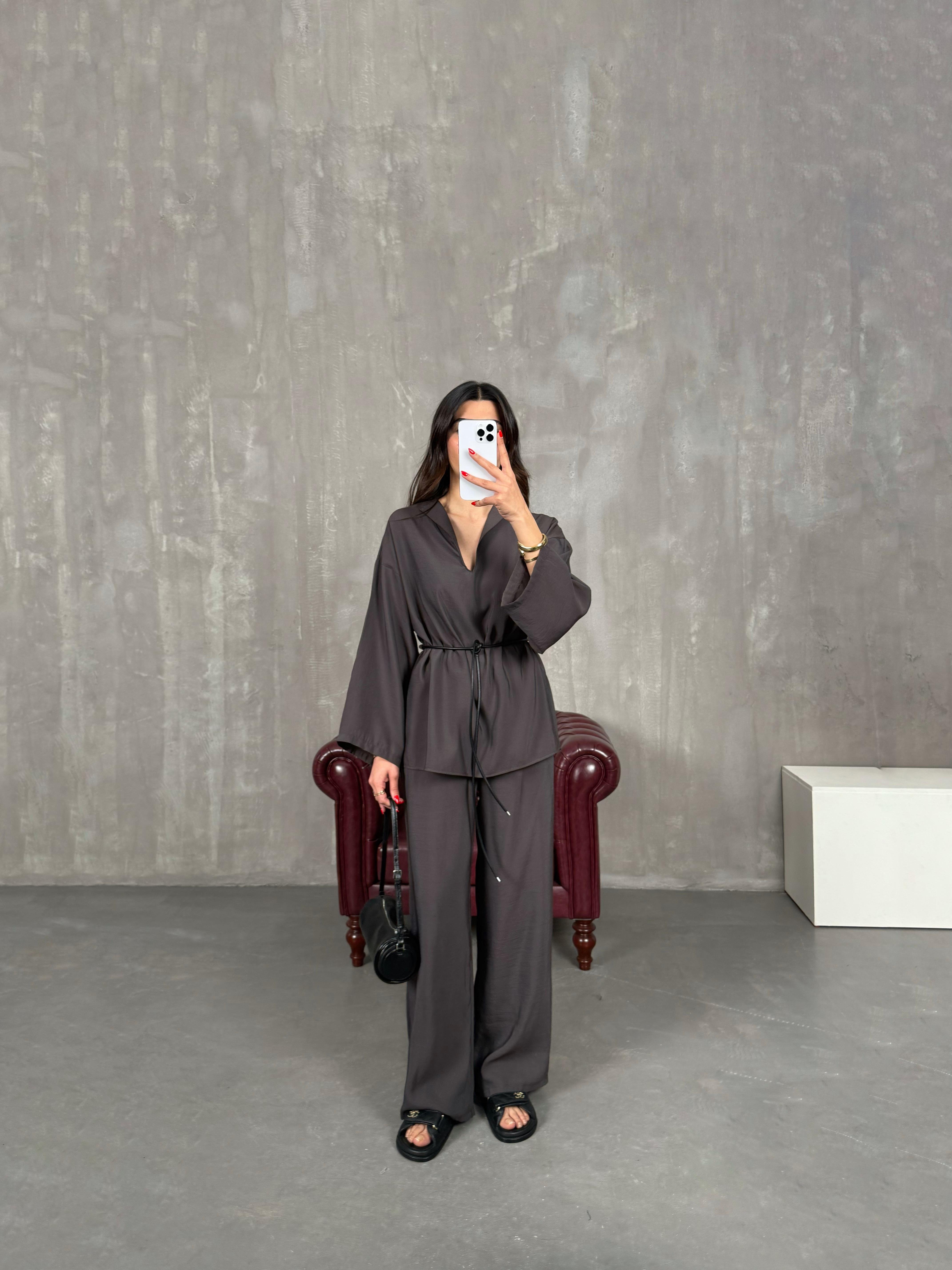 Acı Kahve V Yaka Deri Kuşaklı Tensel Takım Gaus00205GausTAKIMGU1001481