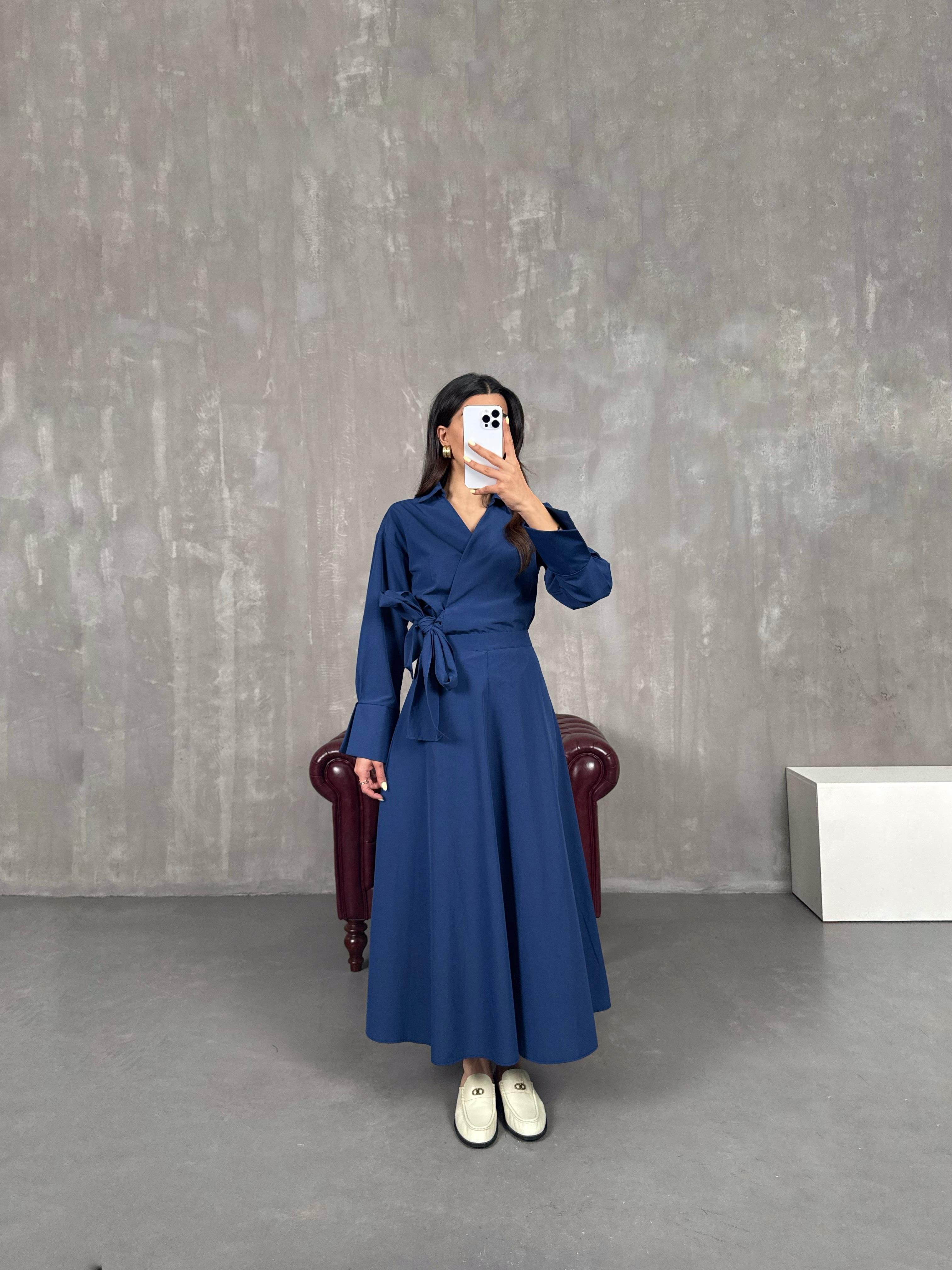 طقم لون كحلي تنورة قميص بربّاط Gaus00114