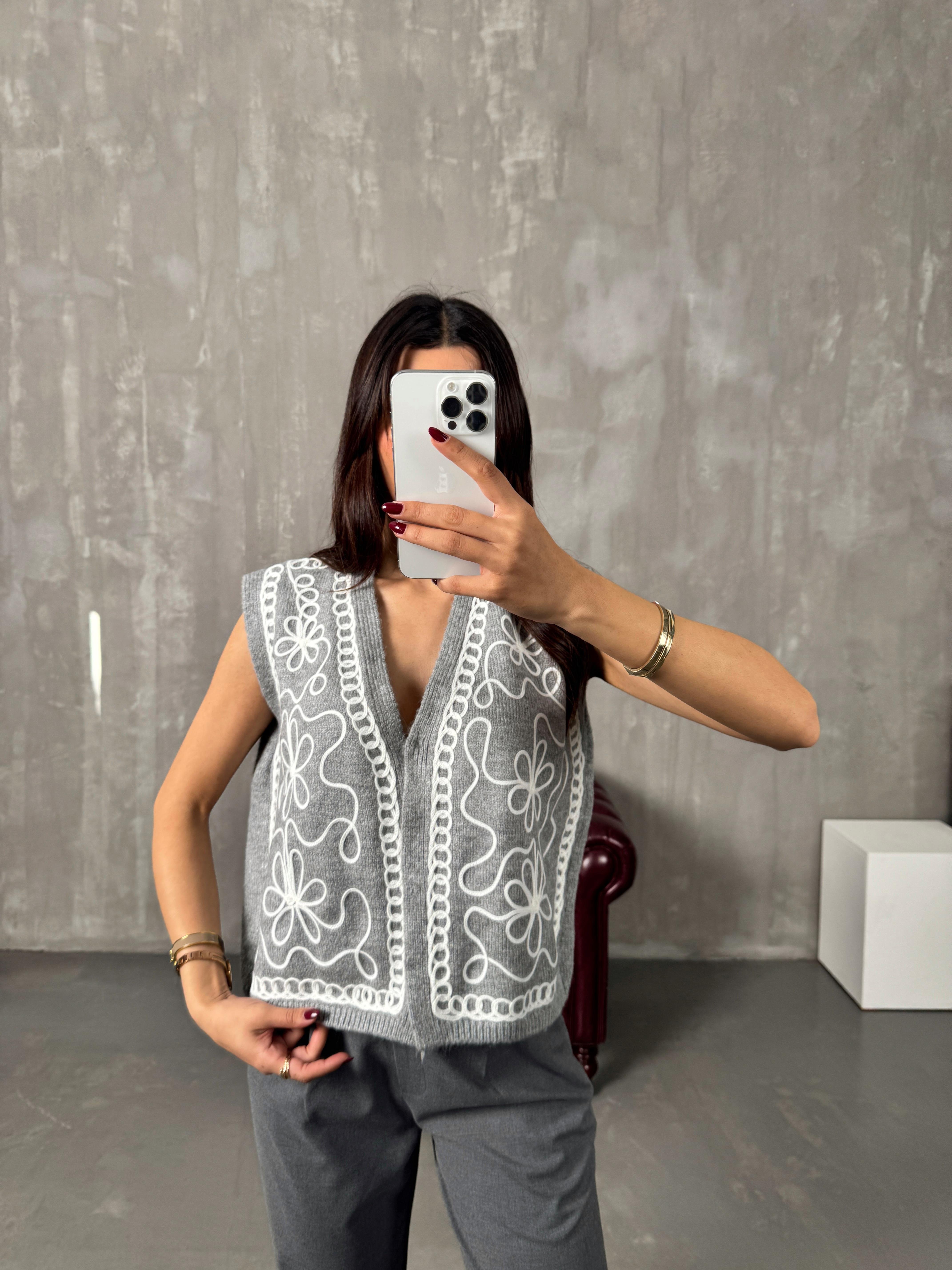 Rone Gri Nakışlı Triko YelekGausYELEKGU00903975