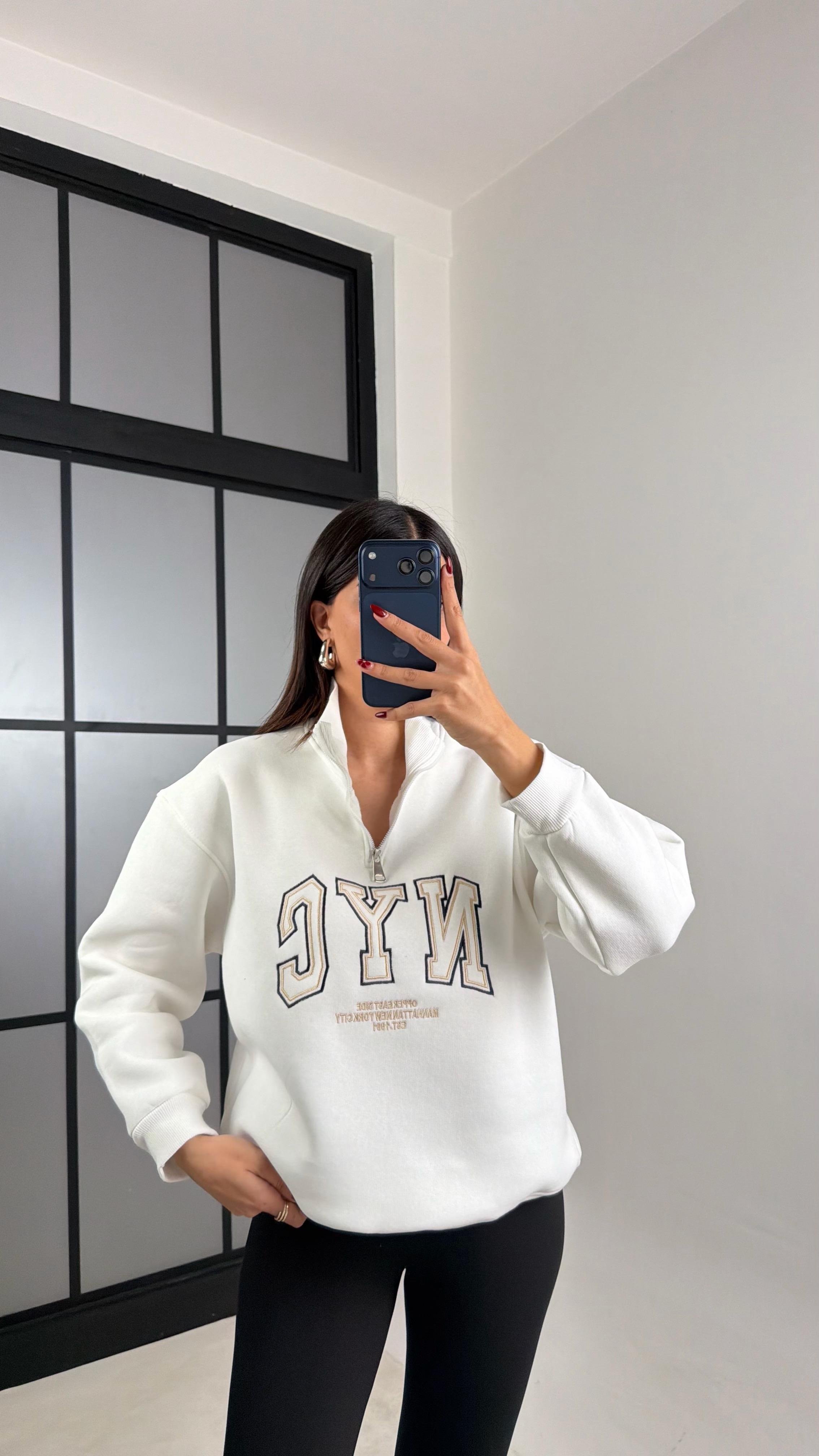 Beyaz Fermuarlı NYC Nakışlı Sweatshirt GAUS-00797GAUSSweatshirtGAUS-00797