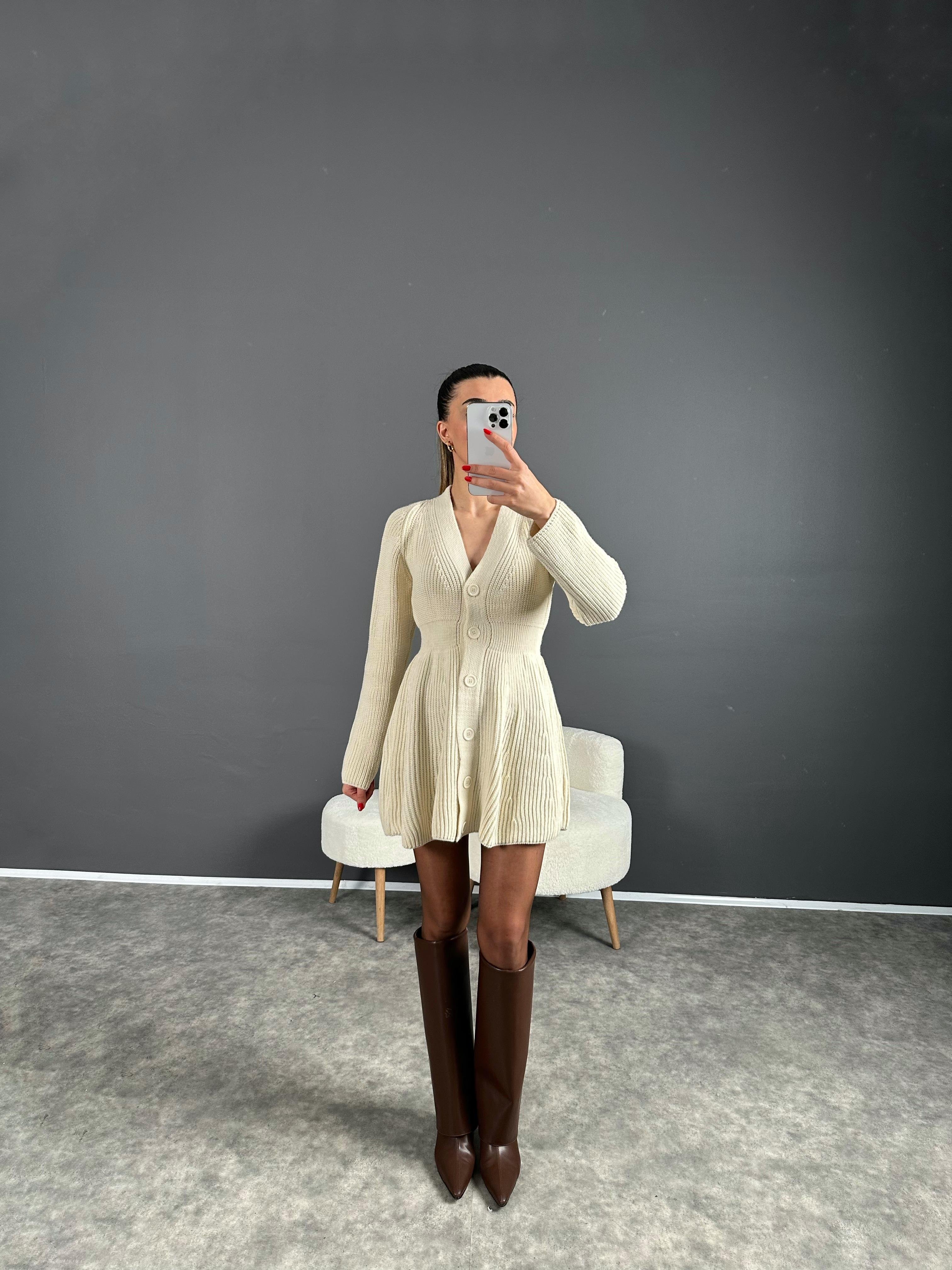 Lole Taş Düğmeli Triko Mini ElbiseGausELBİSEGU004300
