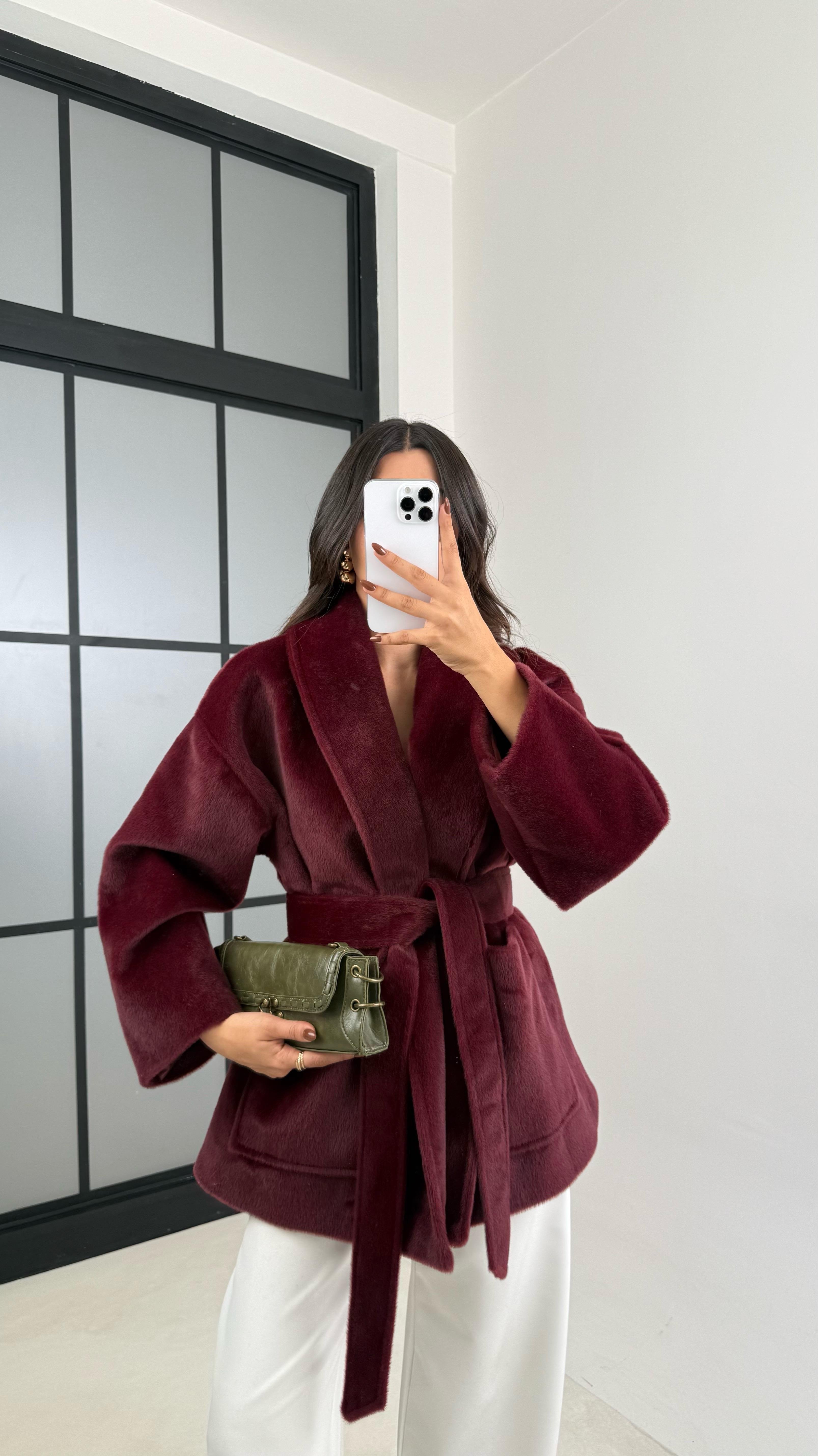 Bordo Kuşaklı Astarlı Peluş Kaban GAUS-00183GAUS السترات  GAUS-00183