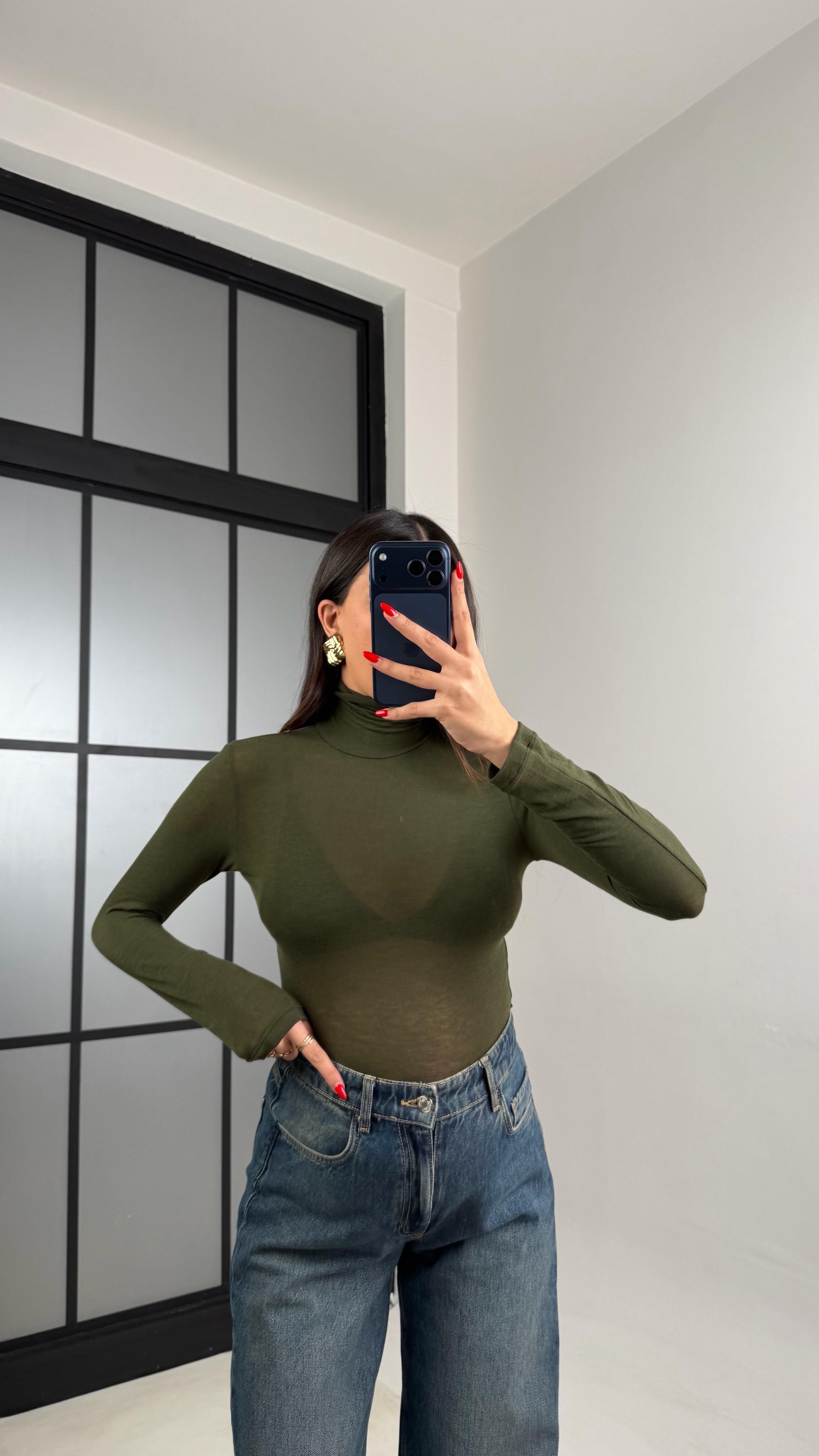 Yeşil Transparan Boğazlı Bluz GAUS-01061GAUSBLUZGAUS-01061