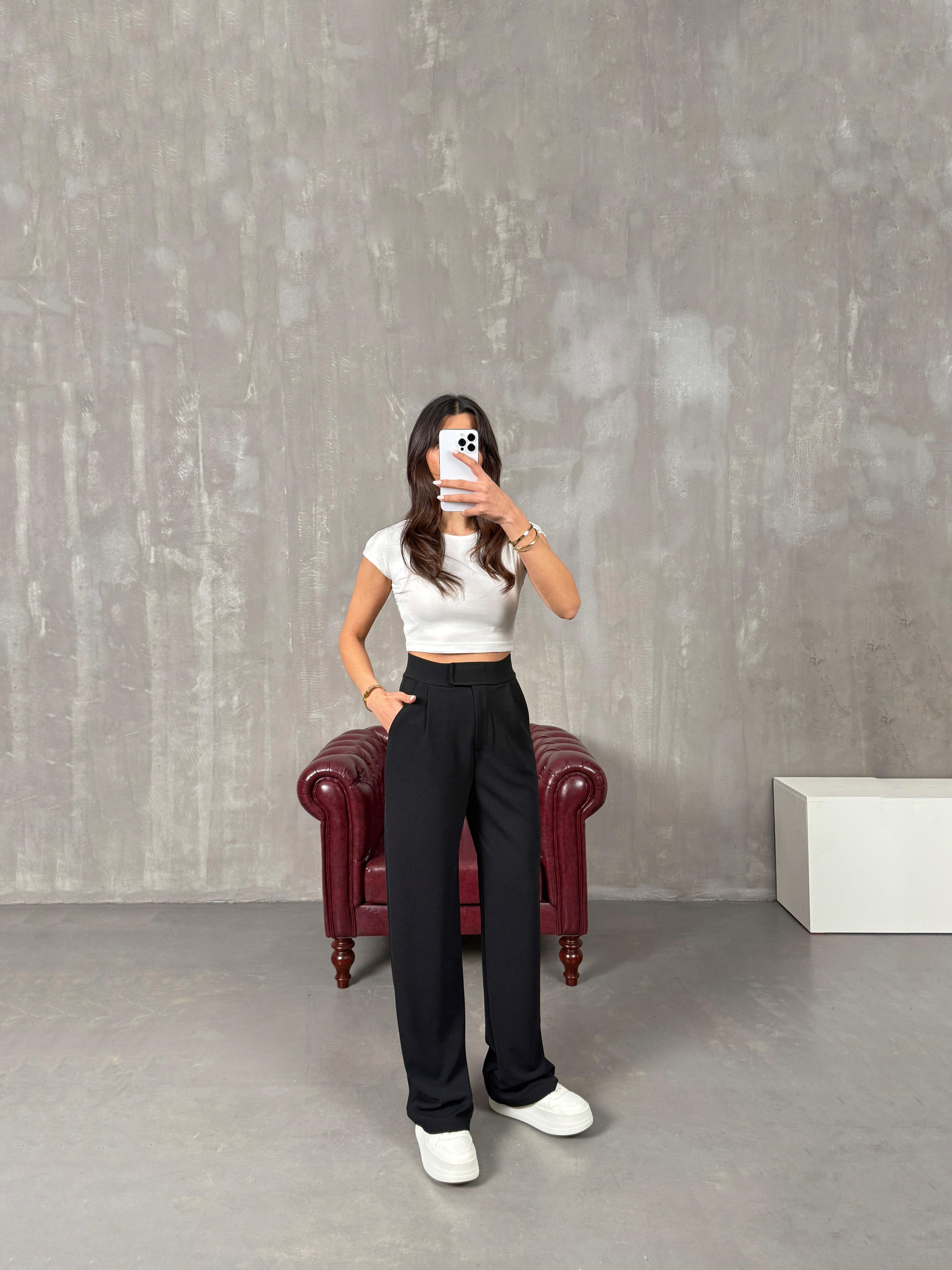 Sasa Siyah Çıtçıt Detaylı Pantolon