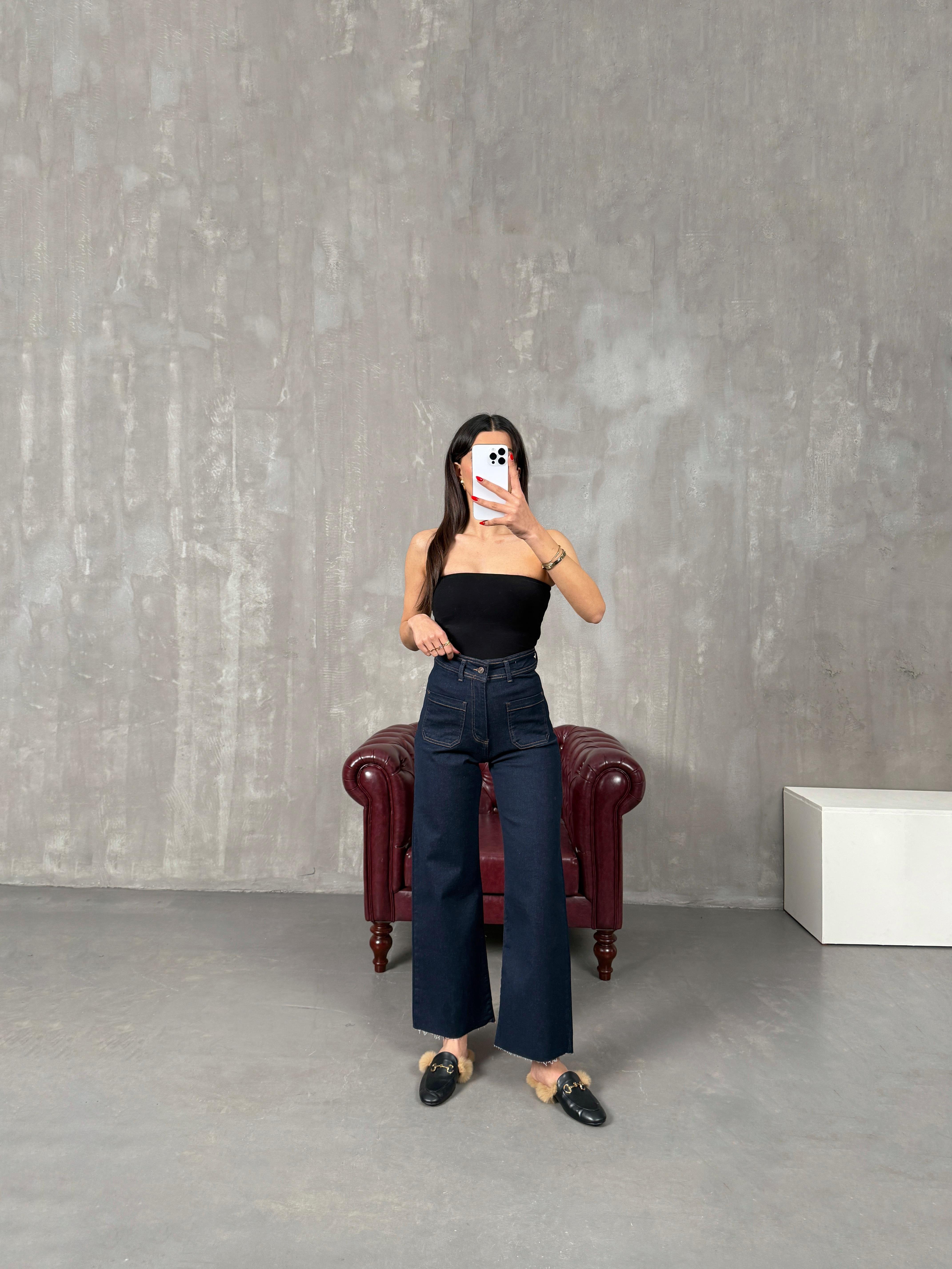 رازا جينز كحلي خصر عالي بساق مقصوصة مع تفاصيل جيب