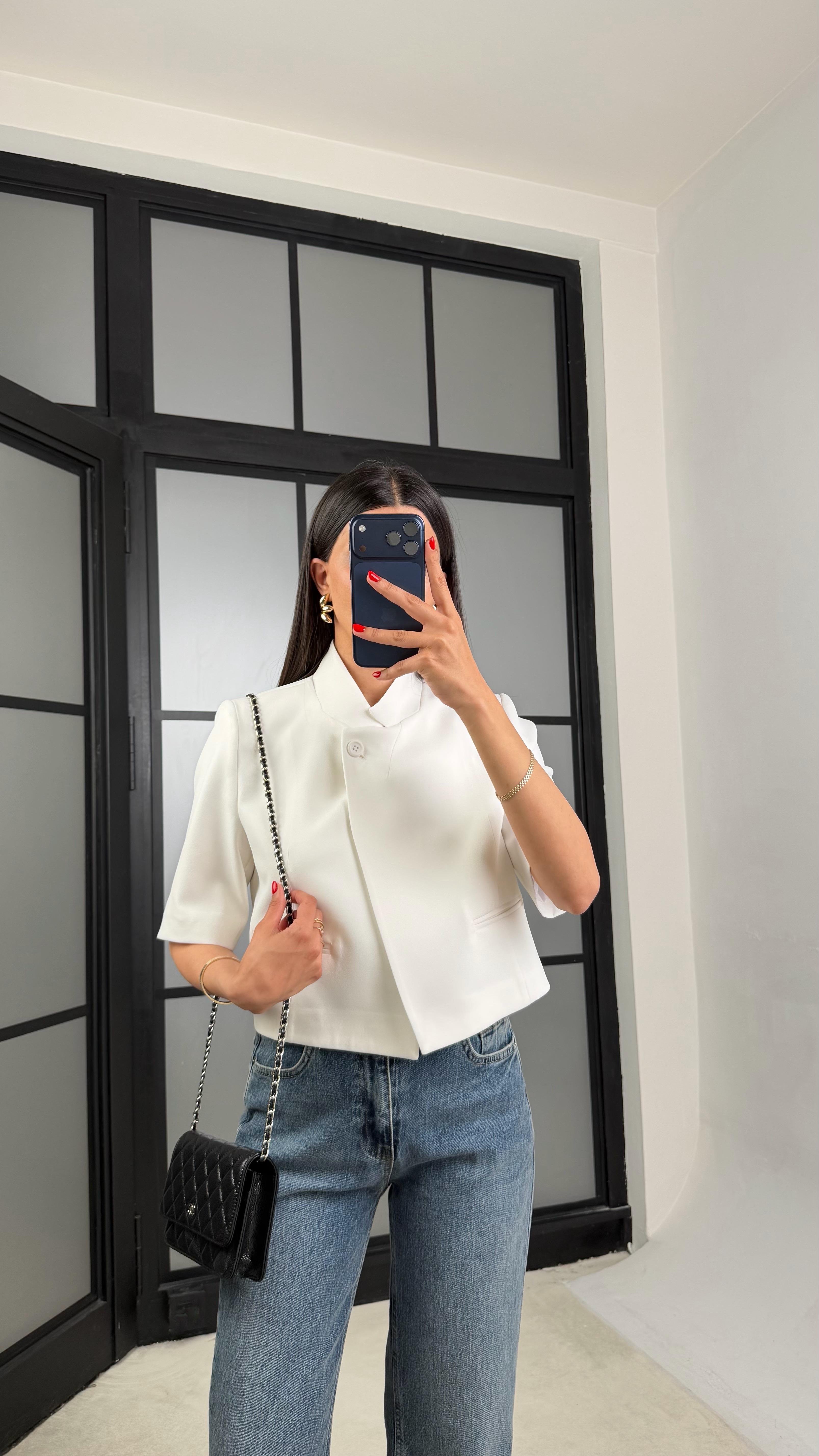 Beyaz Kısa Kollu Crop Ceket GAUS-01561GAUSCEKETGAUS-01561