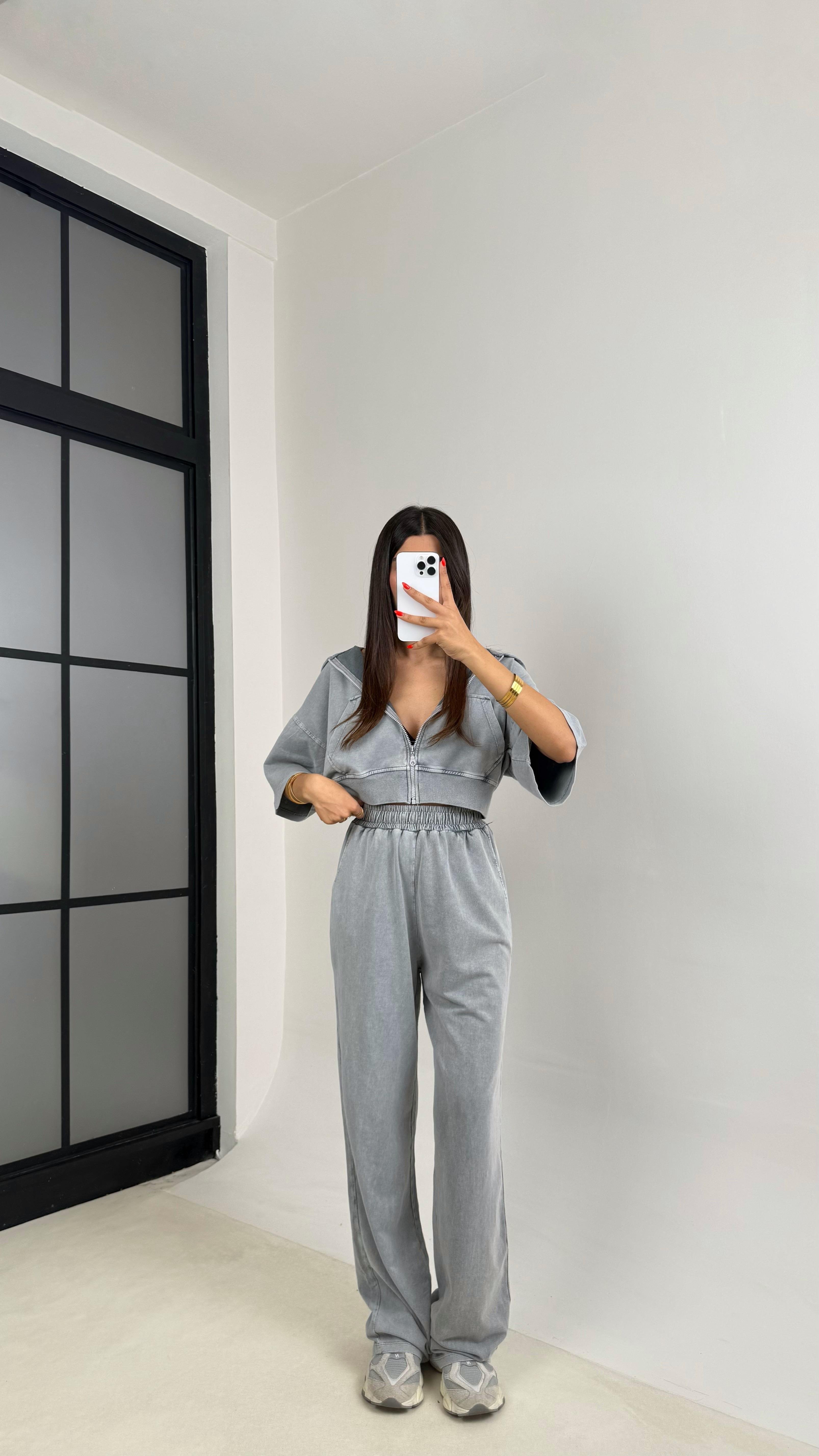 Gri Yıkama Desenli Kapüşonlu Crop Hırka Beli Lastikli Pantolon İkili Premium Takım GAUS-0063GAUSTAKIMGAUS-0063