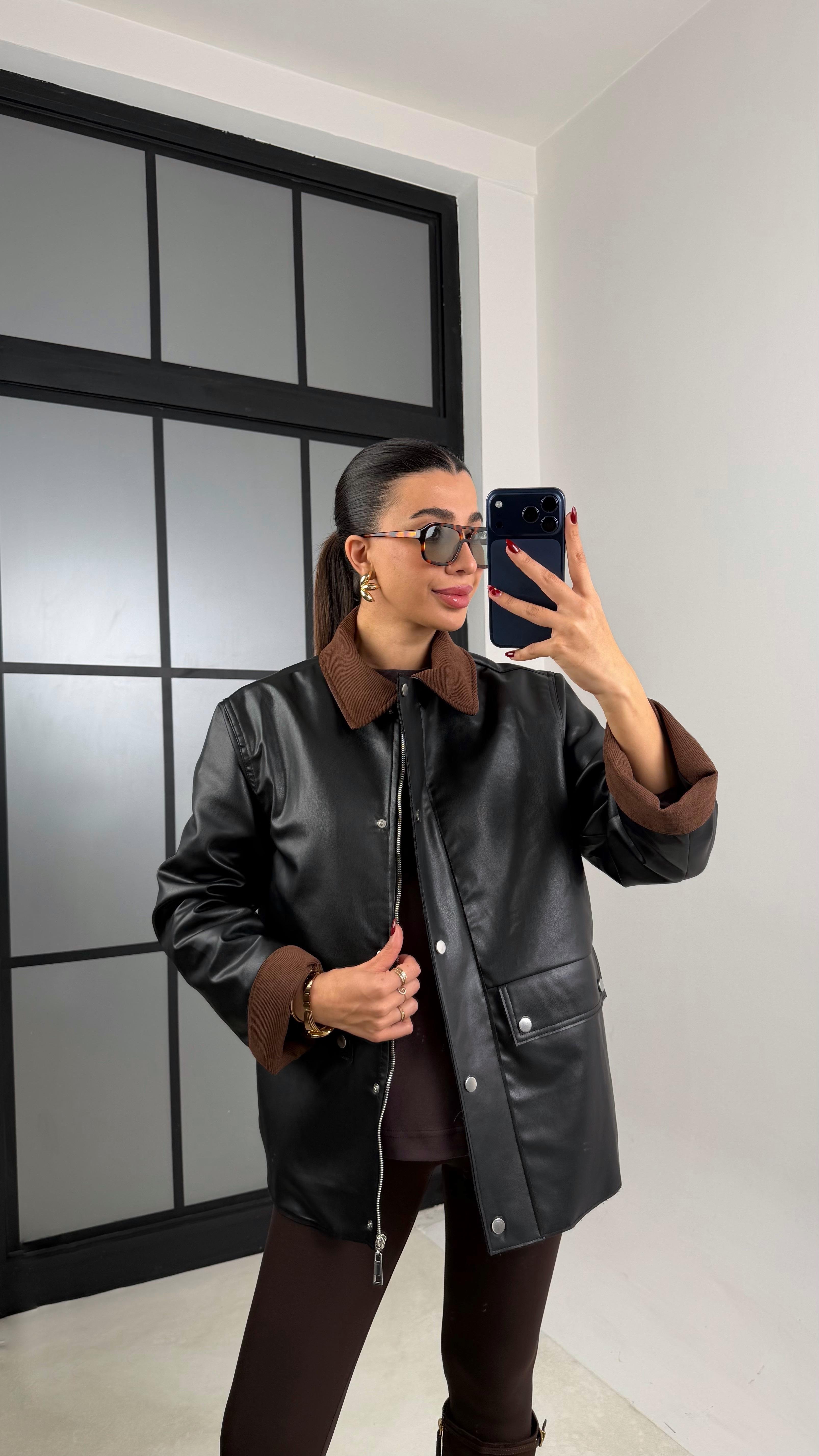 Siyah Kadife Yakalı Astarlı Deri Ceket GAUS-00671GAUS السترات  GAUS-00671