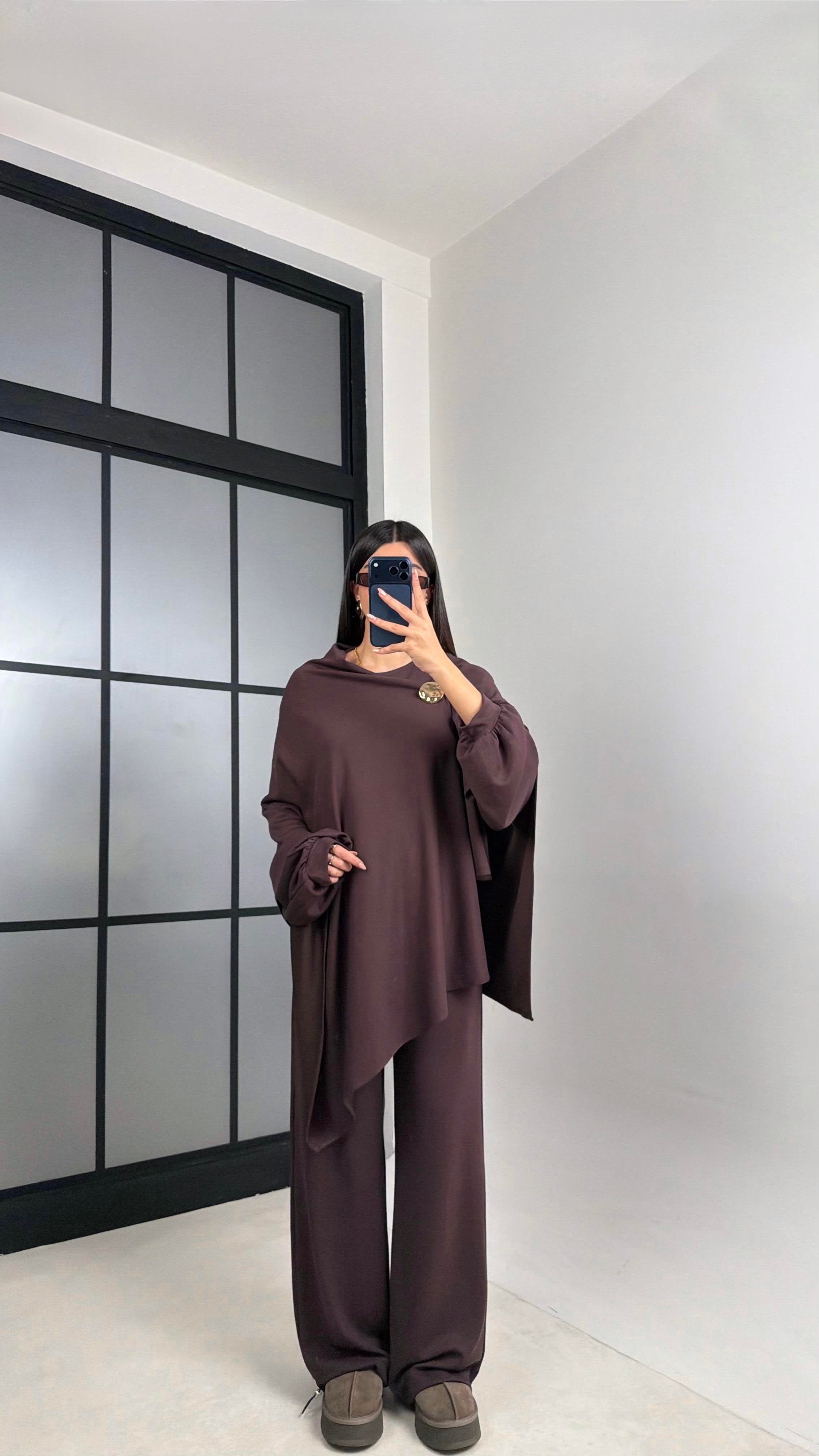 Acı Kahve Gold Tokalı Pelerin Bluz Beli Lastikli Pantolon Modal Kumaş Takım GAUS-00871GAUSTAKIMGAUS-00871