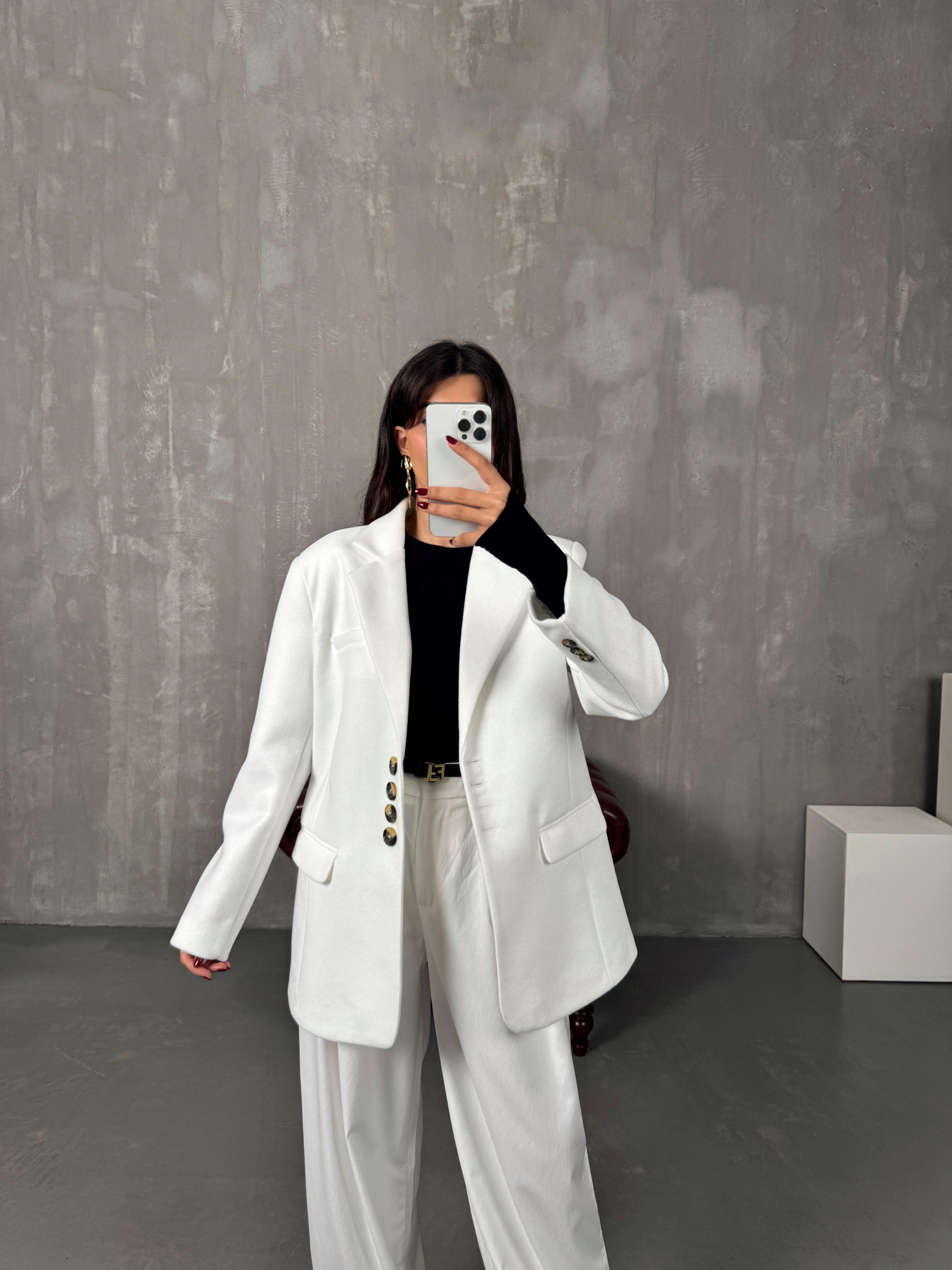 Mage Beyaz Kaşe Premium Astarlı Ceket