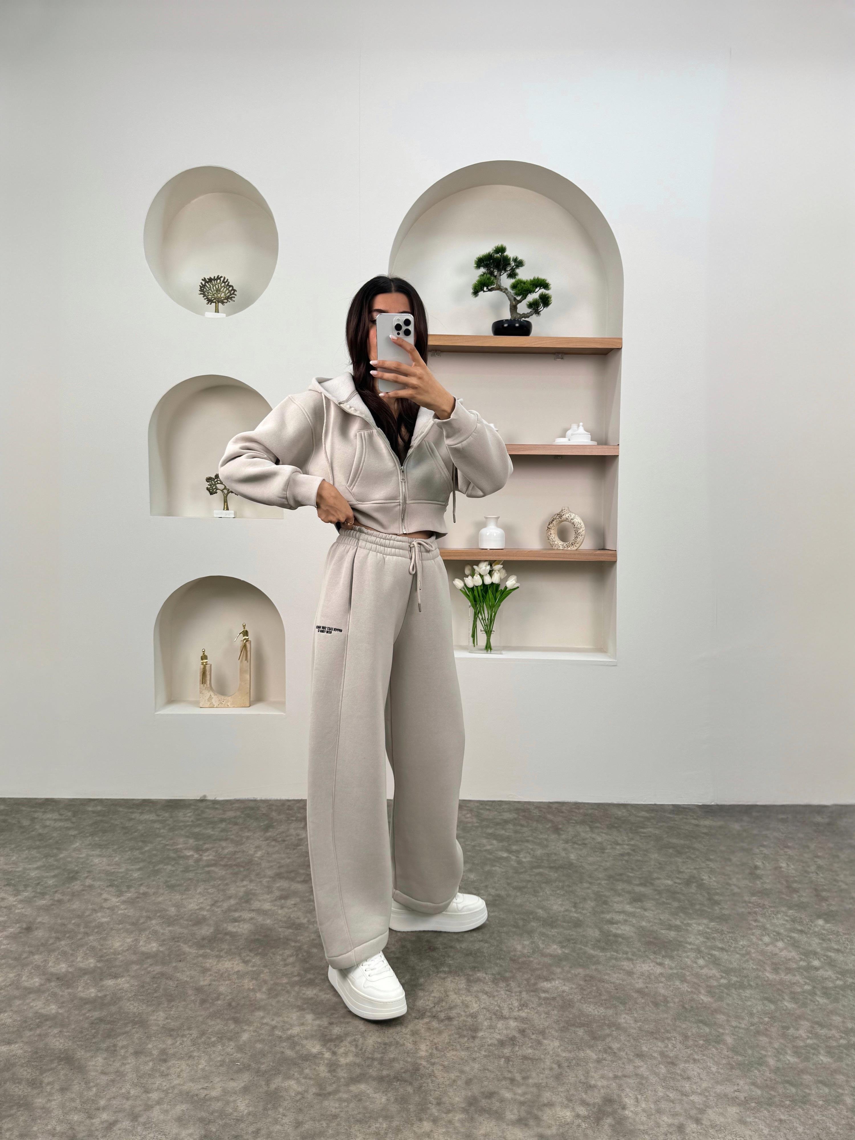 Anita Taş Üç İplik Şardonlu Baggy Alt Kapüşonlu Üst Eşofman TakımıGausTAKIMGU00903447