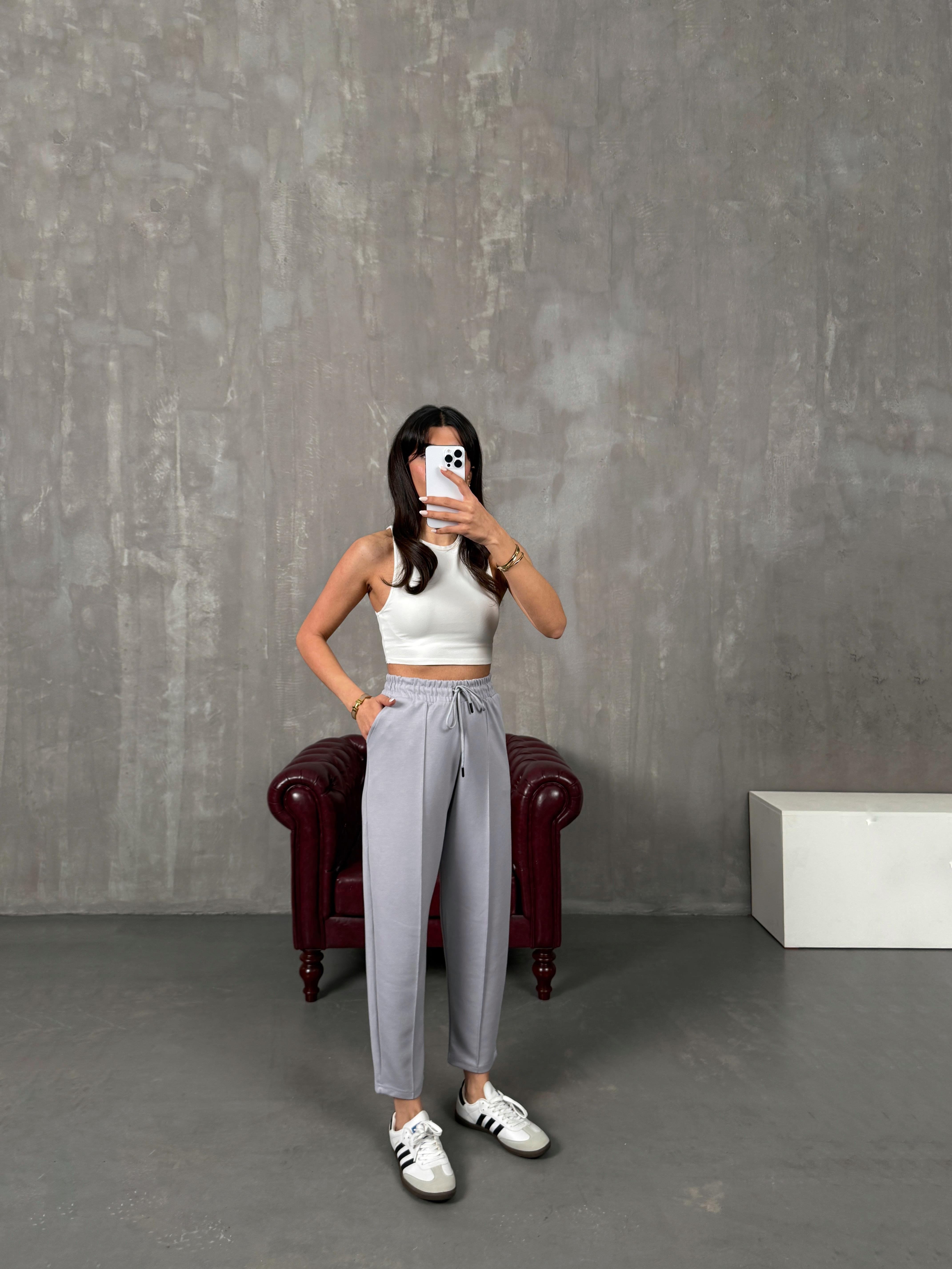 صوفيا بنطال بالون قماش مودال رمادي فاتح مكافئ لأويش