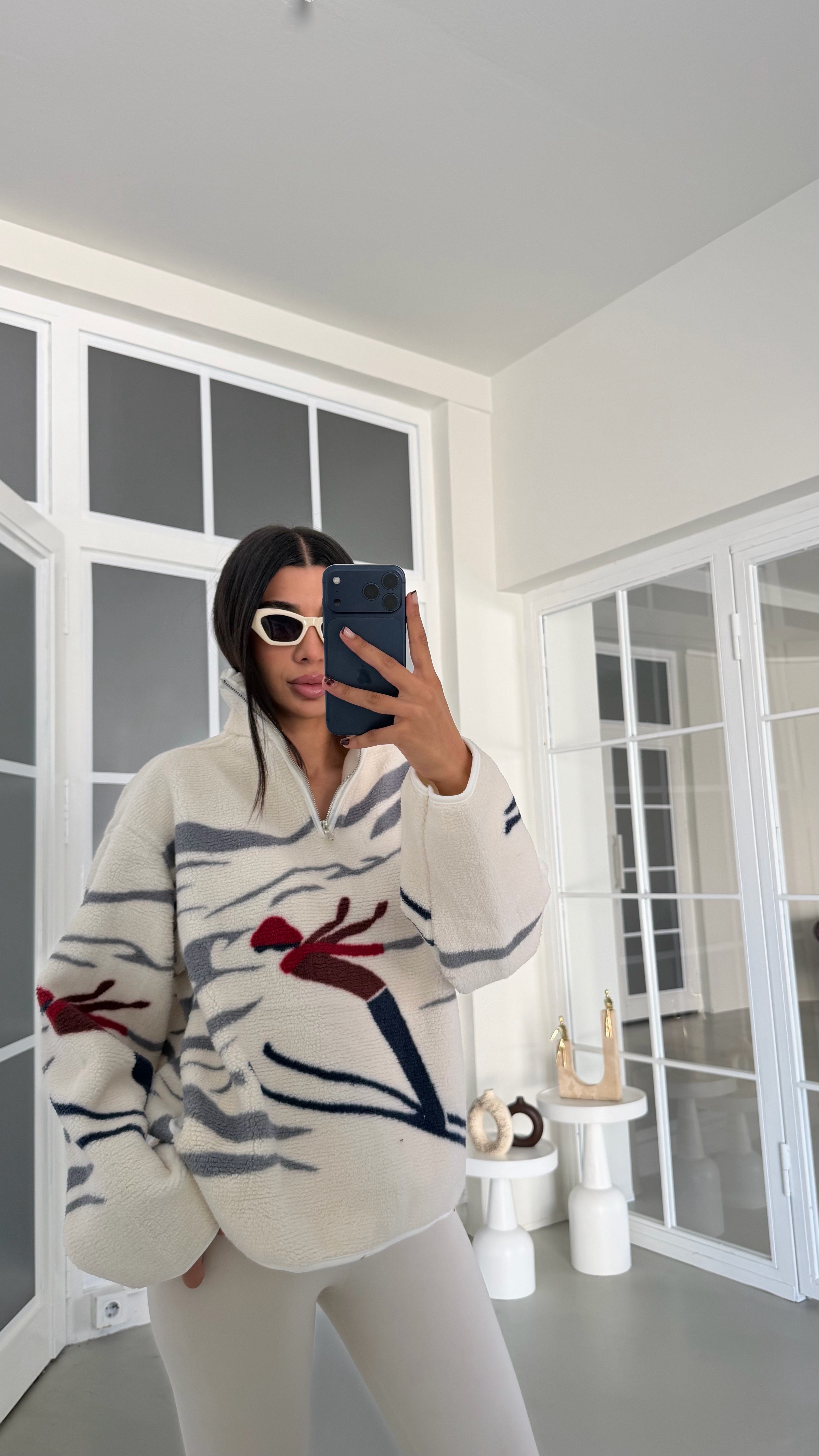 Ekru Kızak Desenli Yarım Fermuarlı Polar Sweatshirt GAUS-01916 GAUS-01931GAUSSWEATSHIRTGAUS-01931