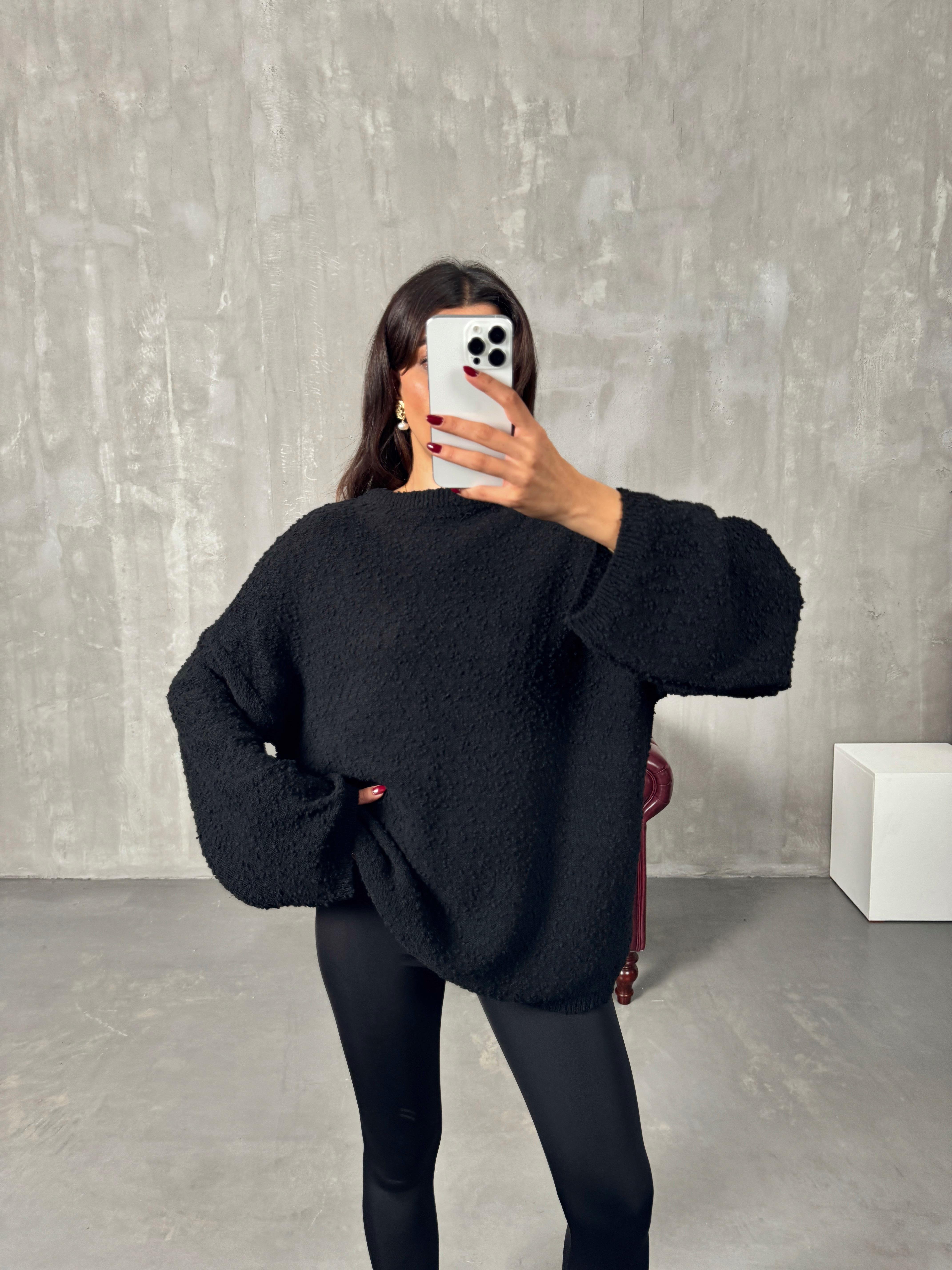 Lix Siyah Tasarım Detaylı Kazak