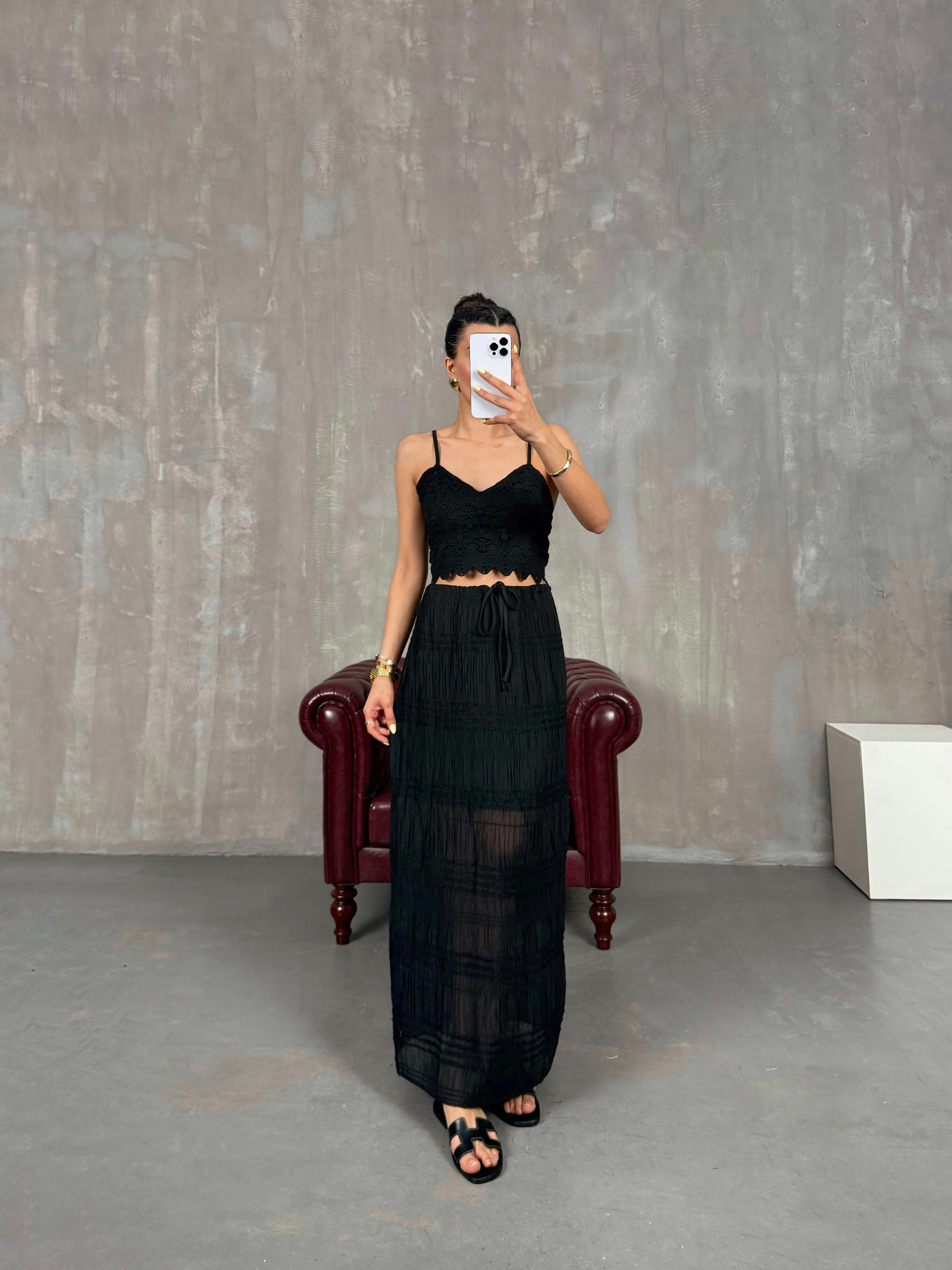 Siyah Yarım Astarlı Muadil Etek Gaus00119GausETEKGU1001268