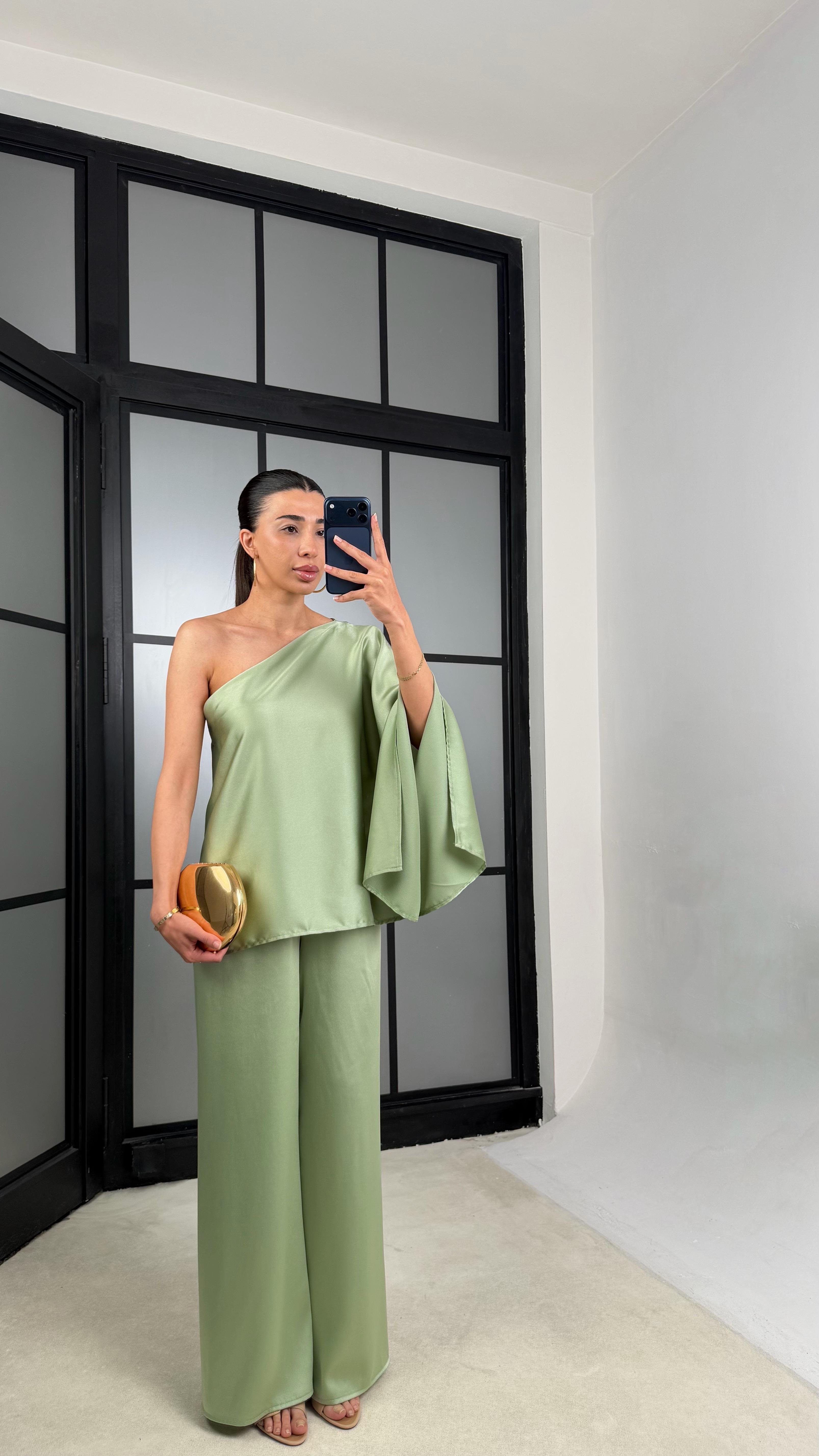 Yeşil Yarasa Kol Bluz Beli Lastikli Pantolon Saten Takım GAUS-01528GAUSSuitsGAUS-01528