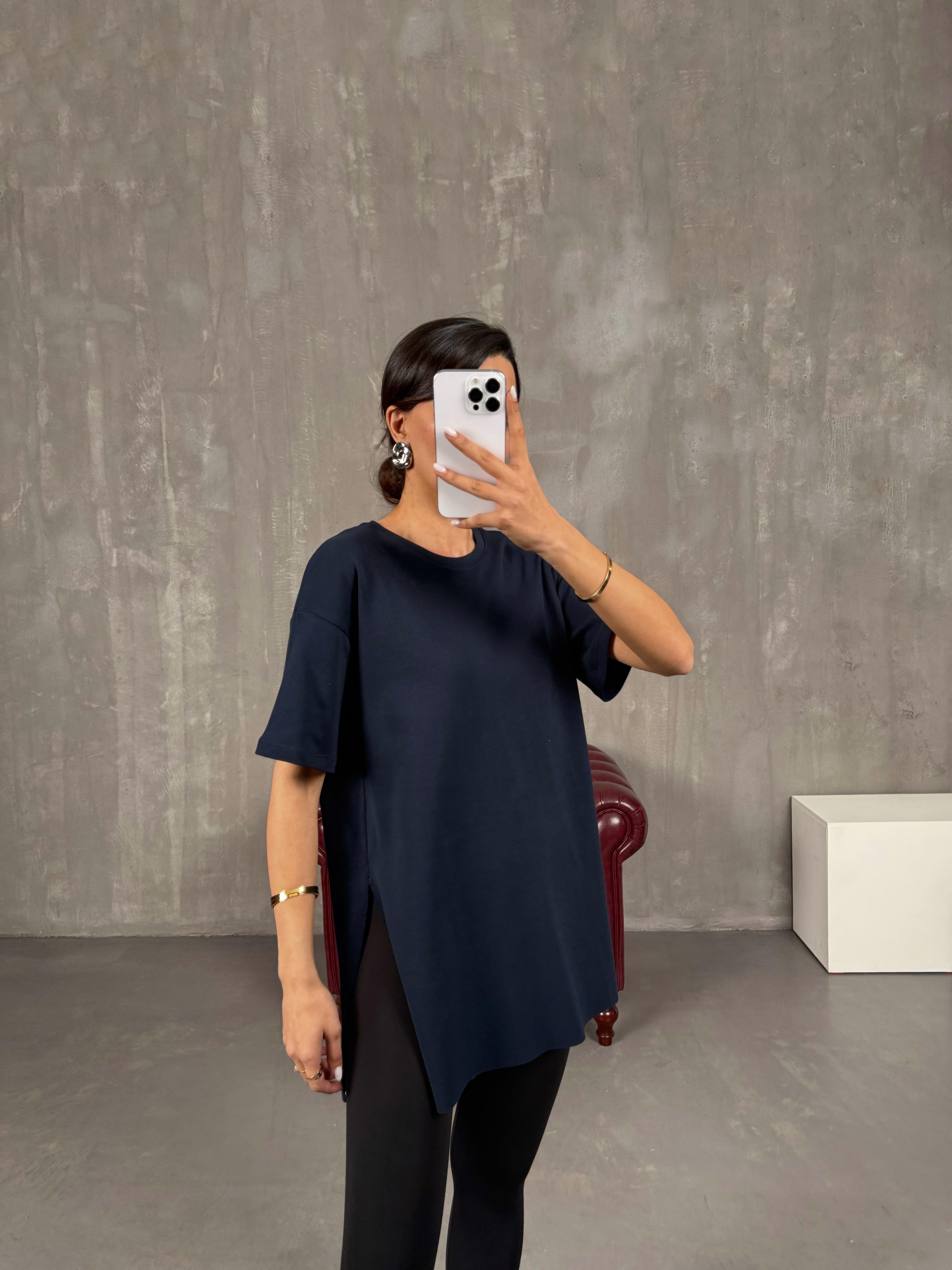 Lacivert Yandan Yırtmaçlı Bisiklet Yaka Tshirt Gaus00045GausTSHIRTGU1001094