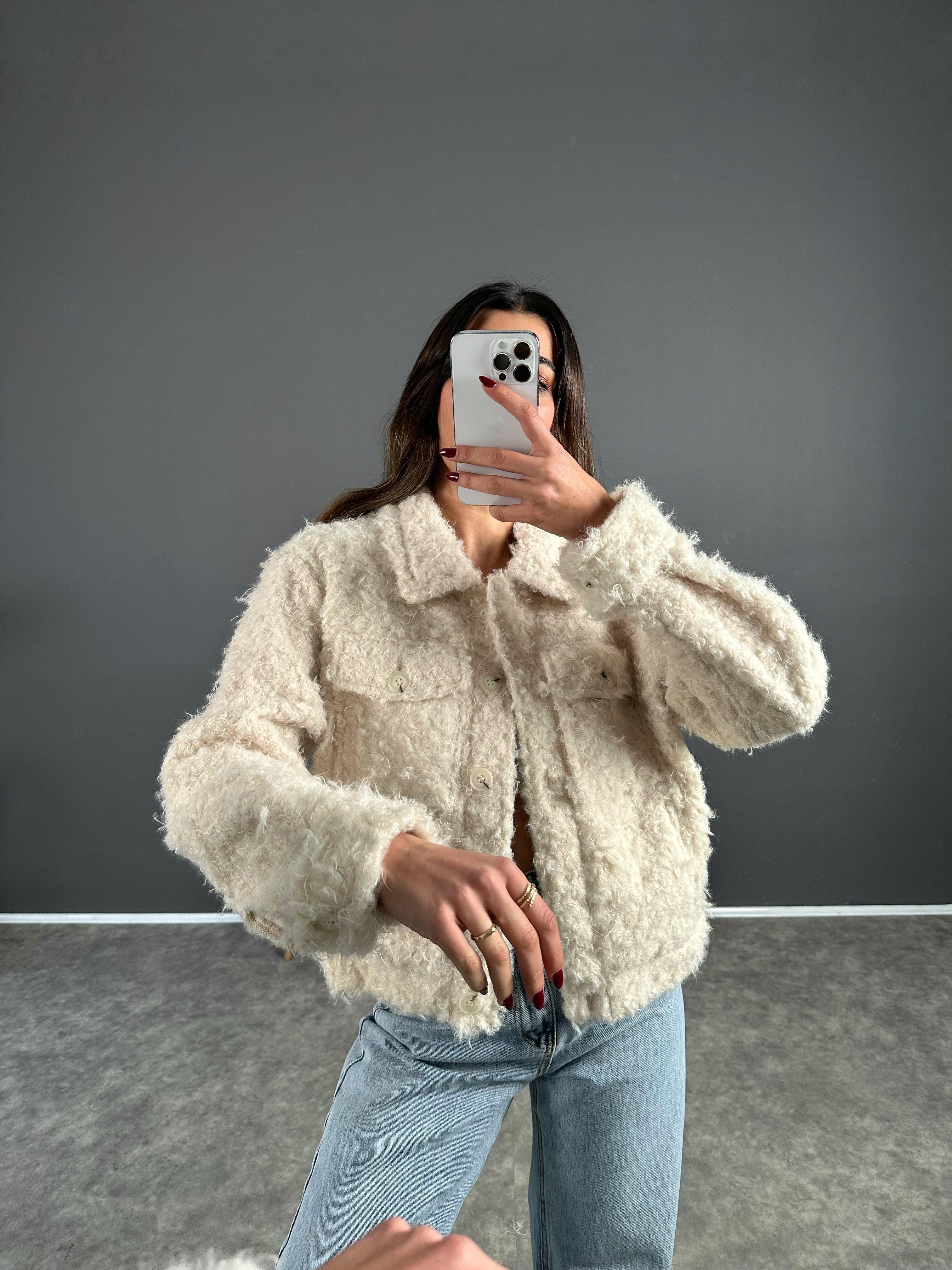 Ekru Peluş Yumoş Mont 