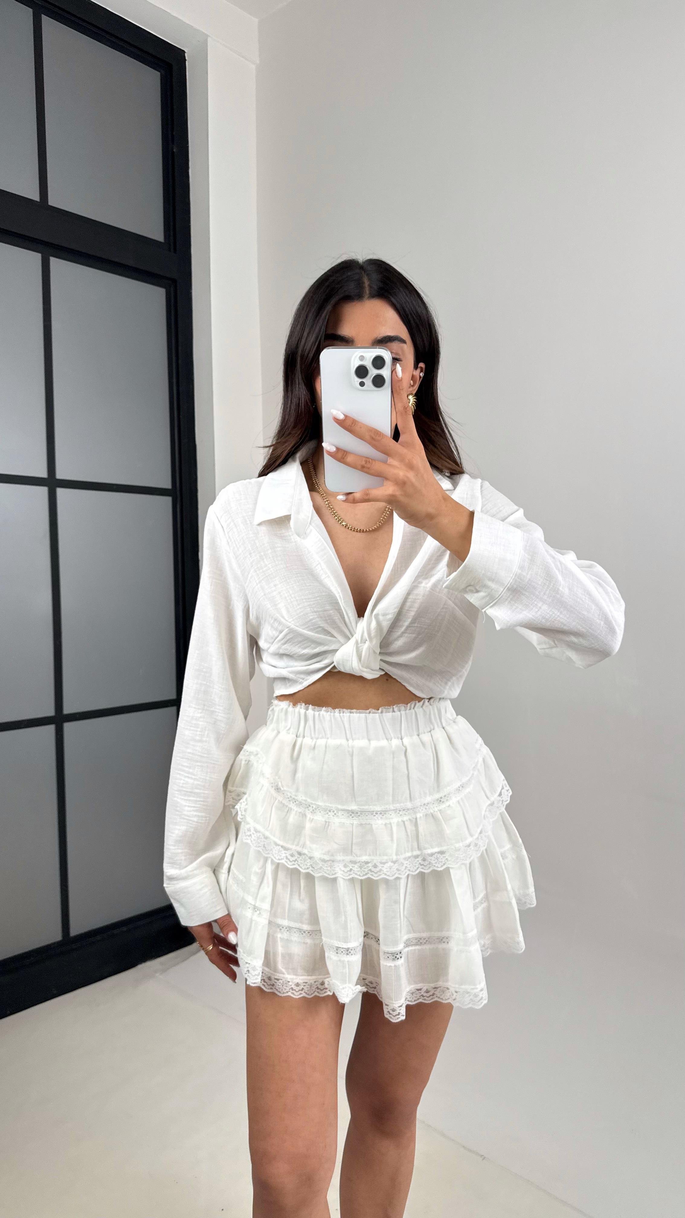 Beyaz Dantel Detaylı Astarlı Keten Şortlu Etek Gaus00430GausETEKGU1002000