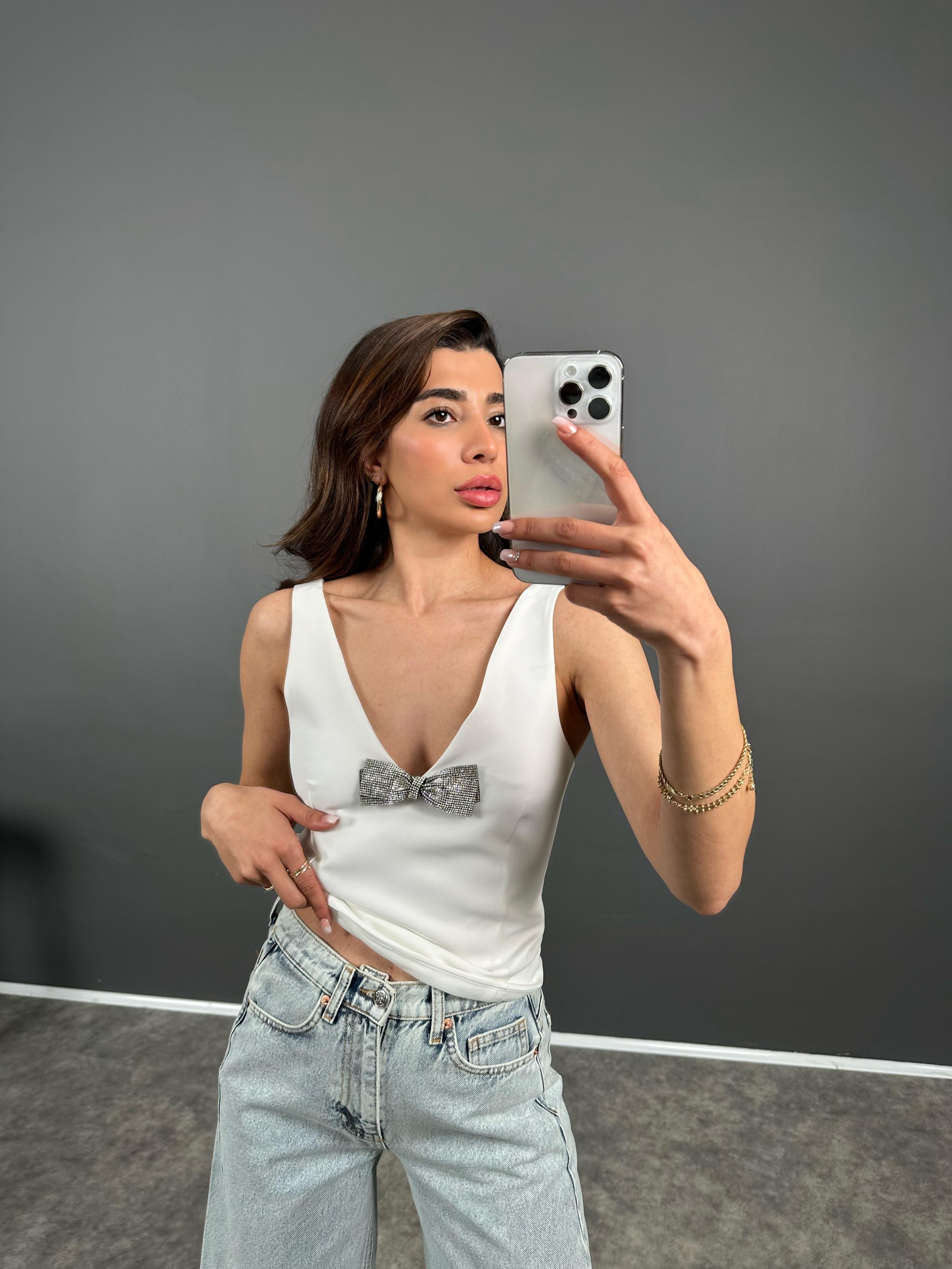 Beyaz Zr Model Fiyonklu Bluz