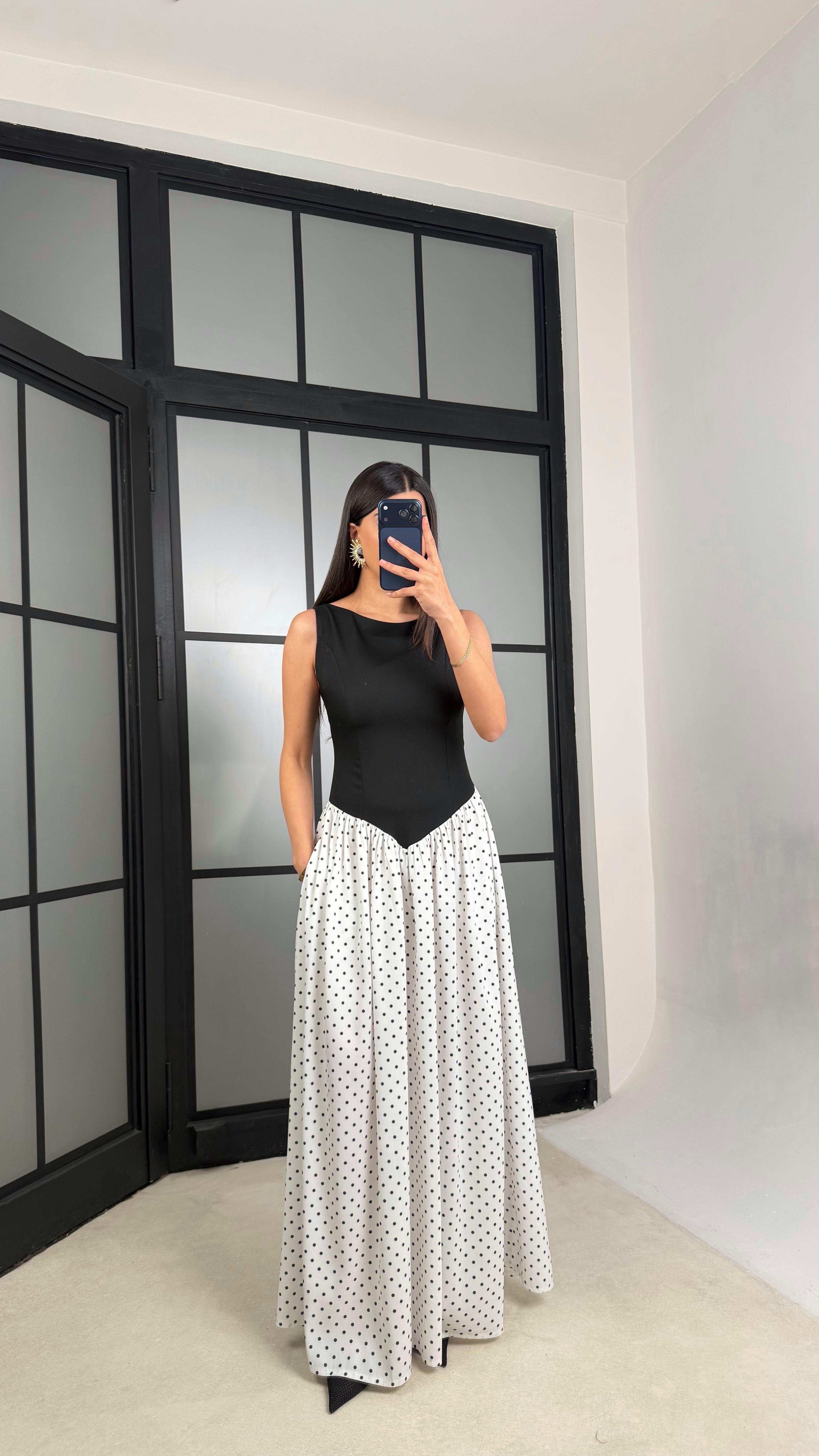 Siyah Belden Oturtmalı Puantiyeli Elbise PNY07 GAUS-01326GAUSDressesGAUS-01326