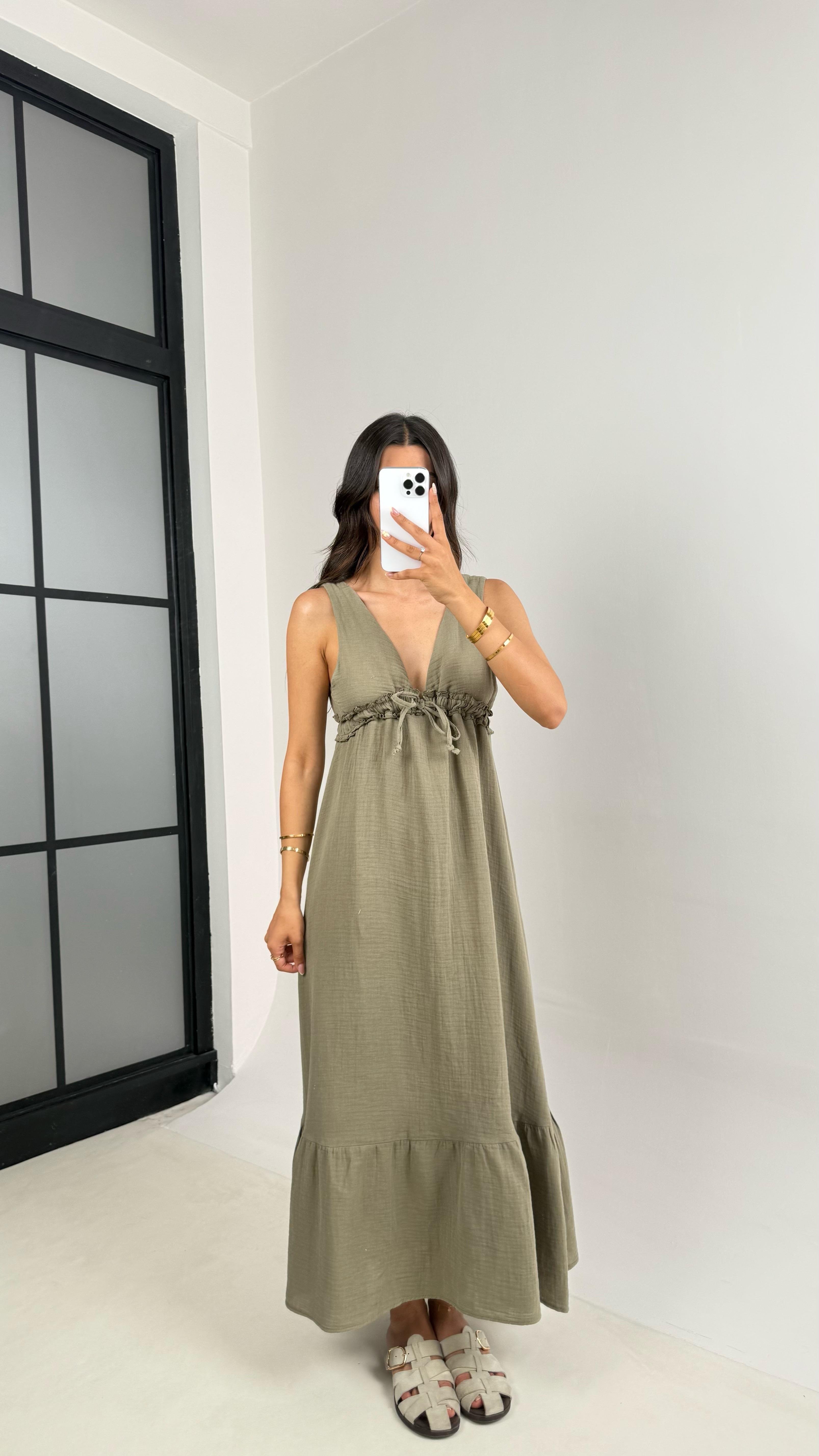 Haki V Yaka Beli Ayarlanabilir Lastikli Astarlı Müslin Elbise Gaus00680GausELBİSEGU1002574