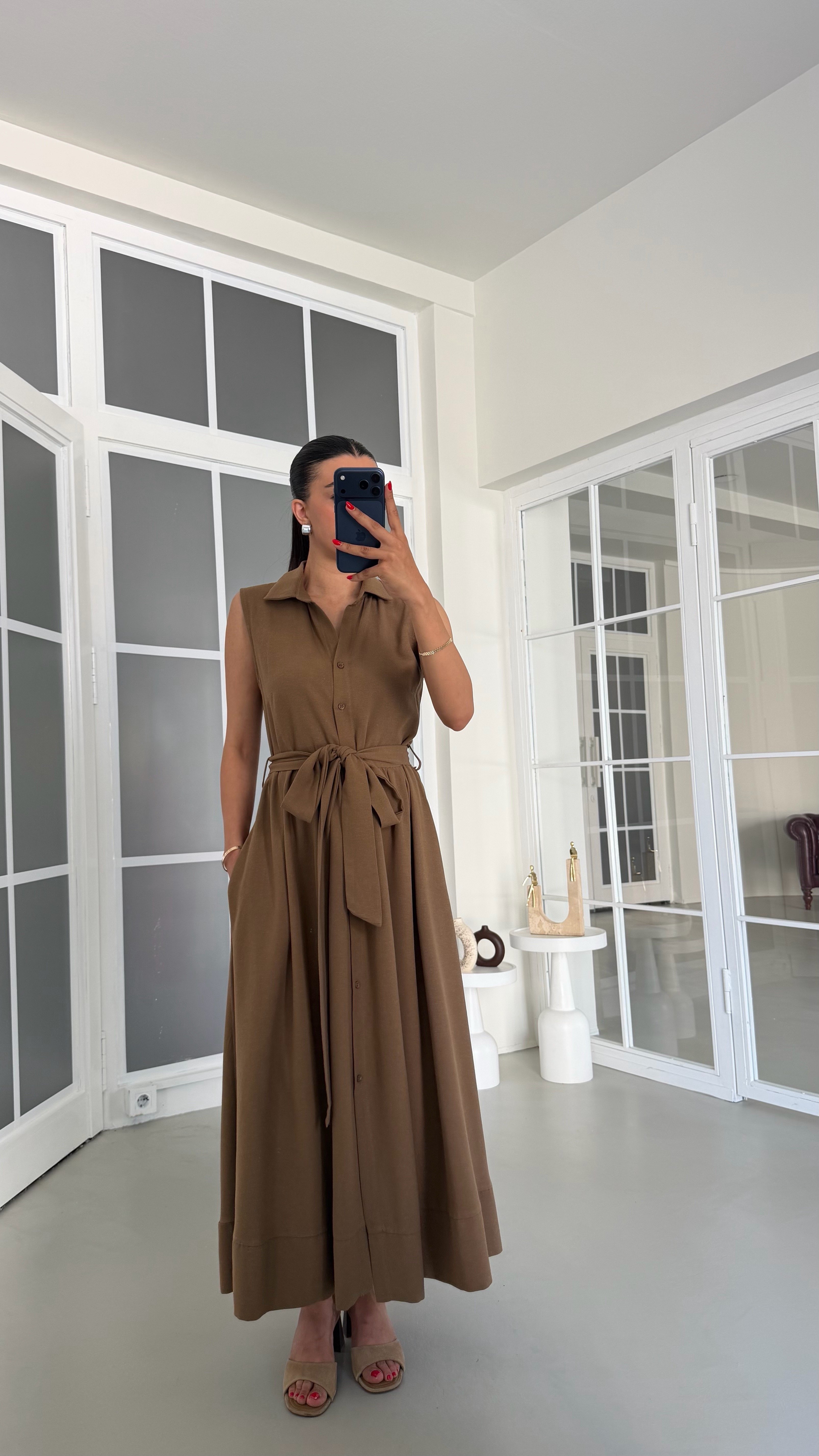 Kahve Sıfır Kol Kuşaklı Keten Elbise GAUS-01832GAUSELBİSEGAUS-01832
