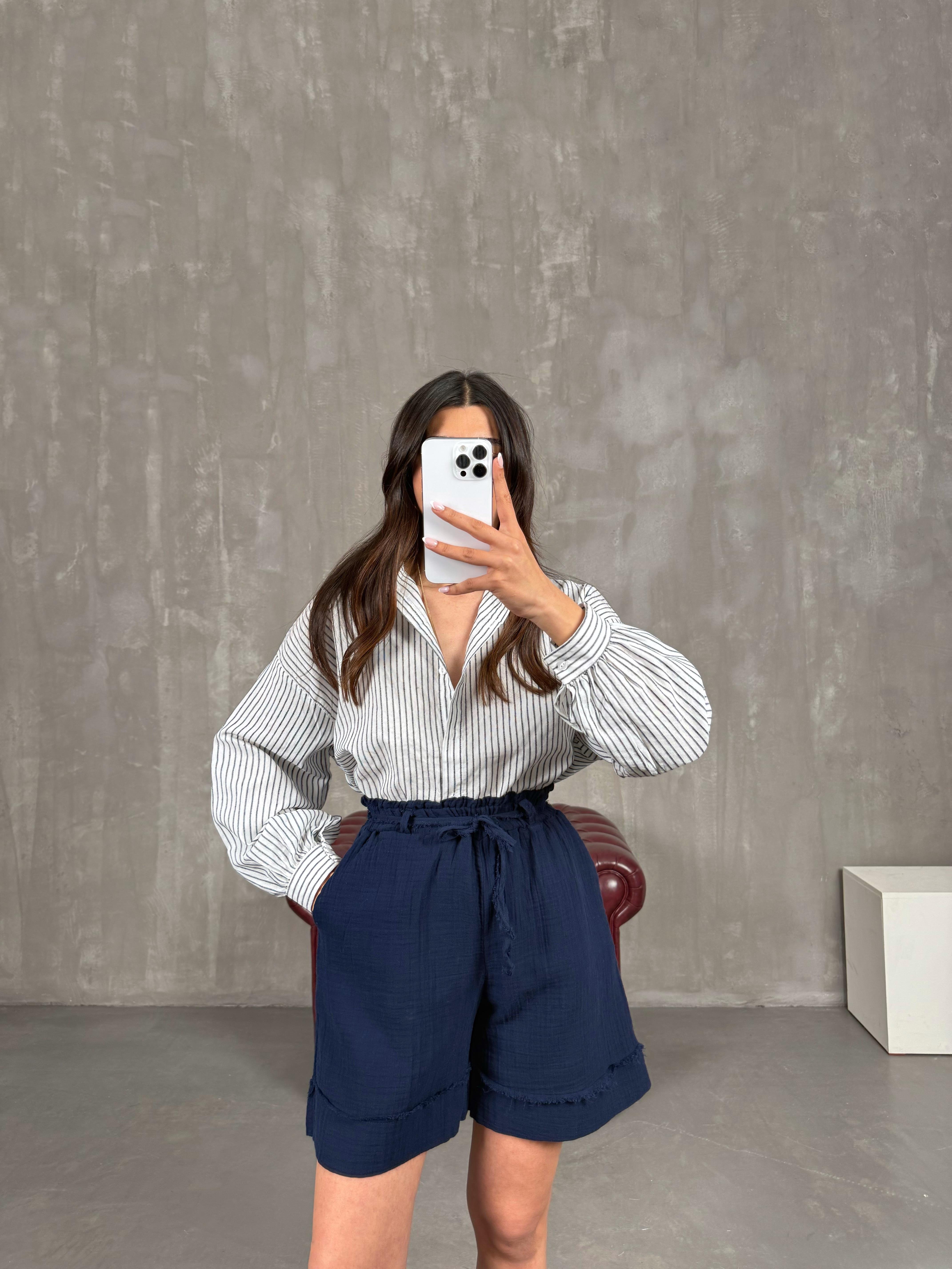 Lacivert Beli Lastikli Kuşaklı Cepli Müslin Kumaş Şort Gaus00267GausŞORTGU1001616