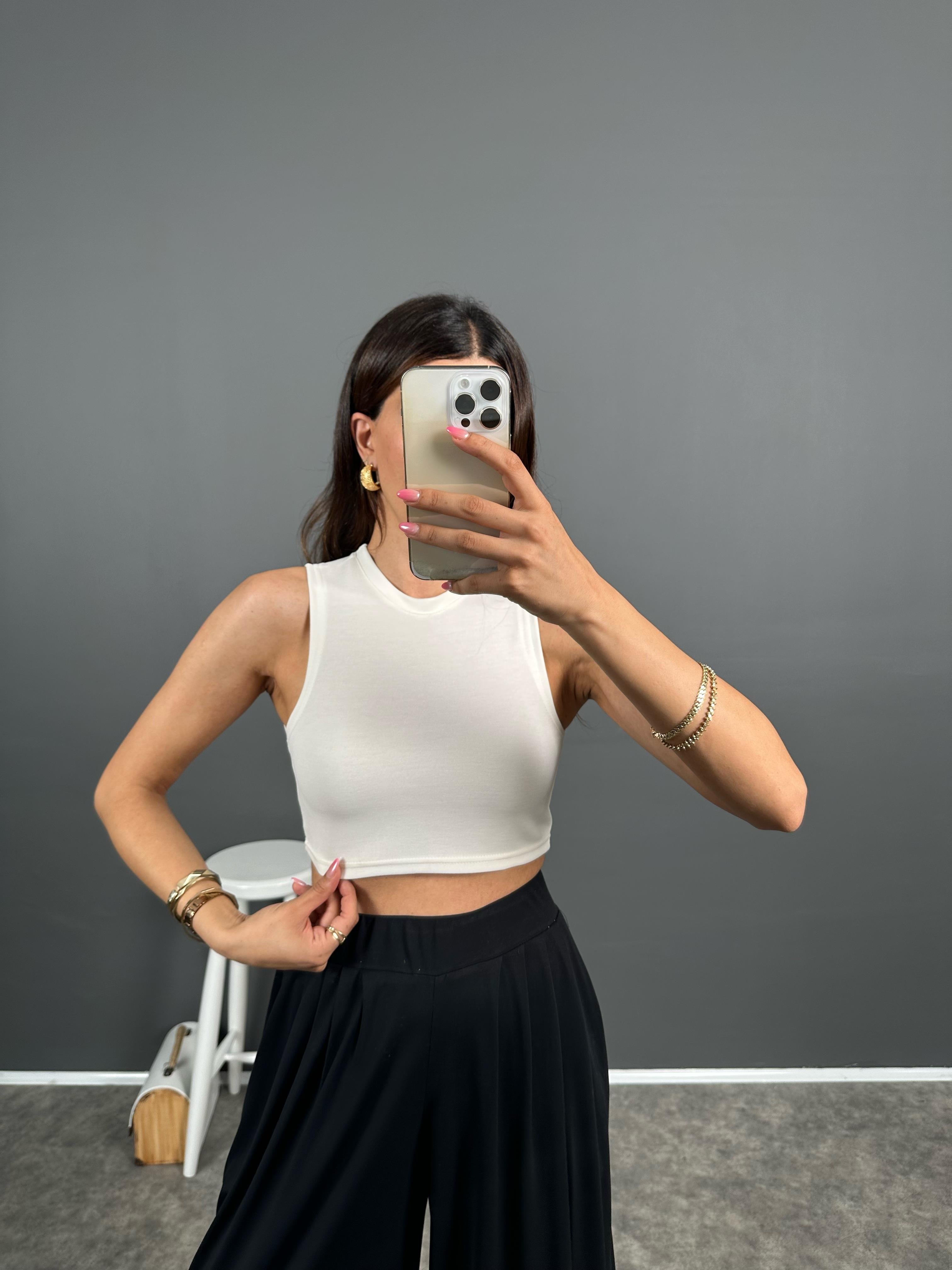 Lex Beyaz Sıfır Kol Crop