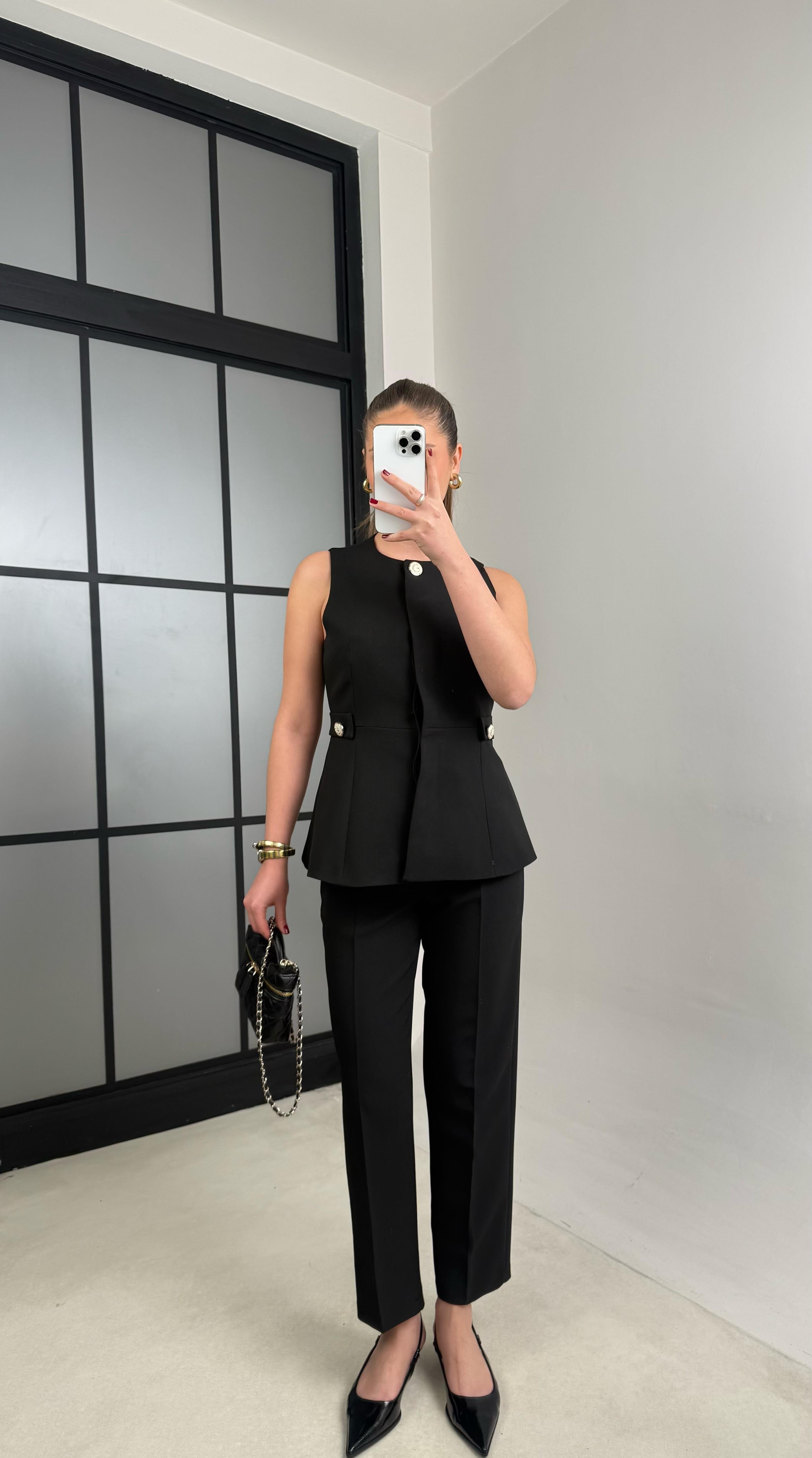 Siyah Düğme Detaylı Yelek Pantolon İkili Premium Takım GAUS-00987GAUSTAKIMGAUS-00987