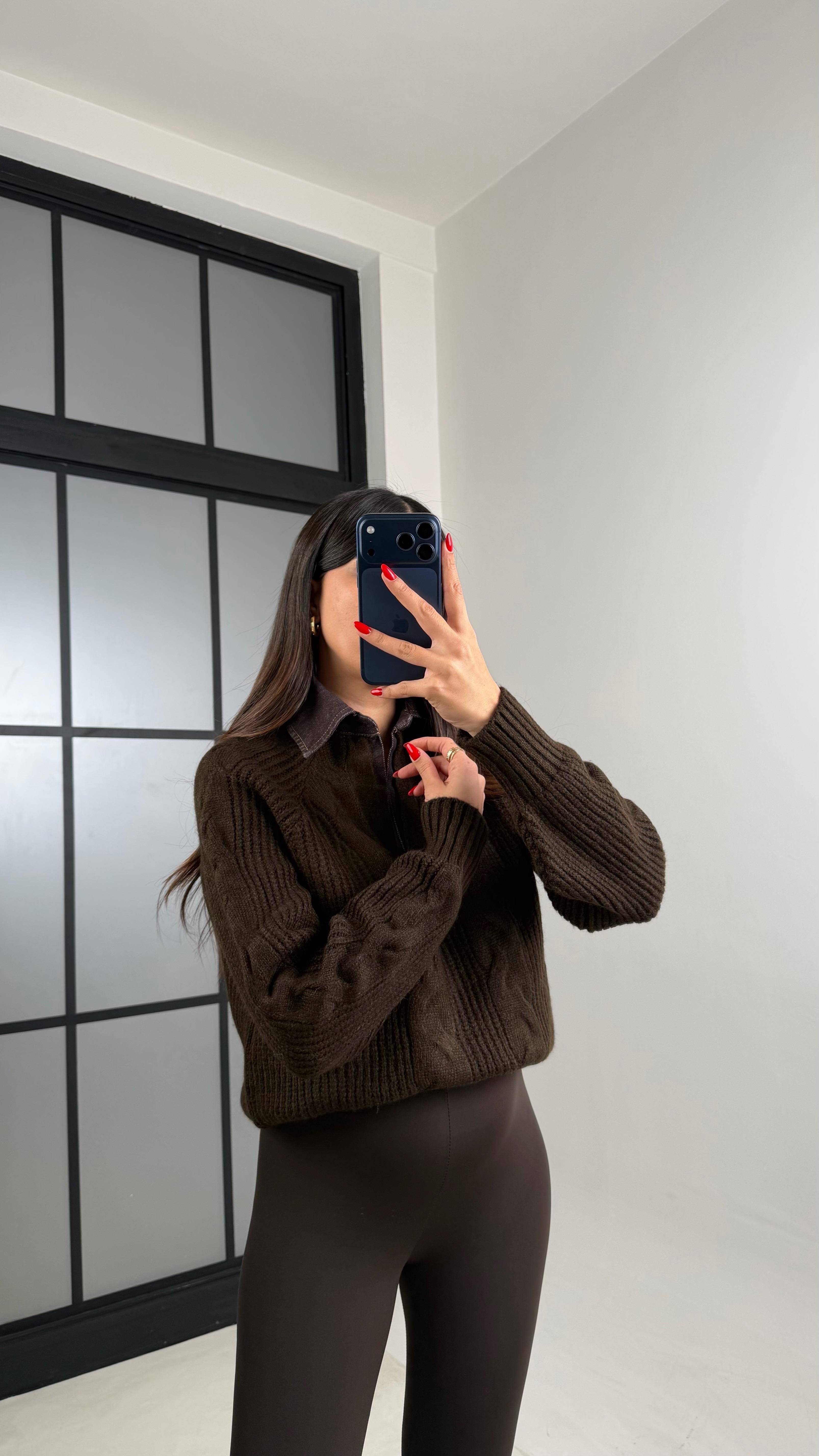 Acı Kahve Denim Yaka Detaylı Örgü Kazak GAUS-00929GAUSKAZAKGAUS-00929