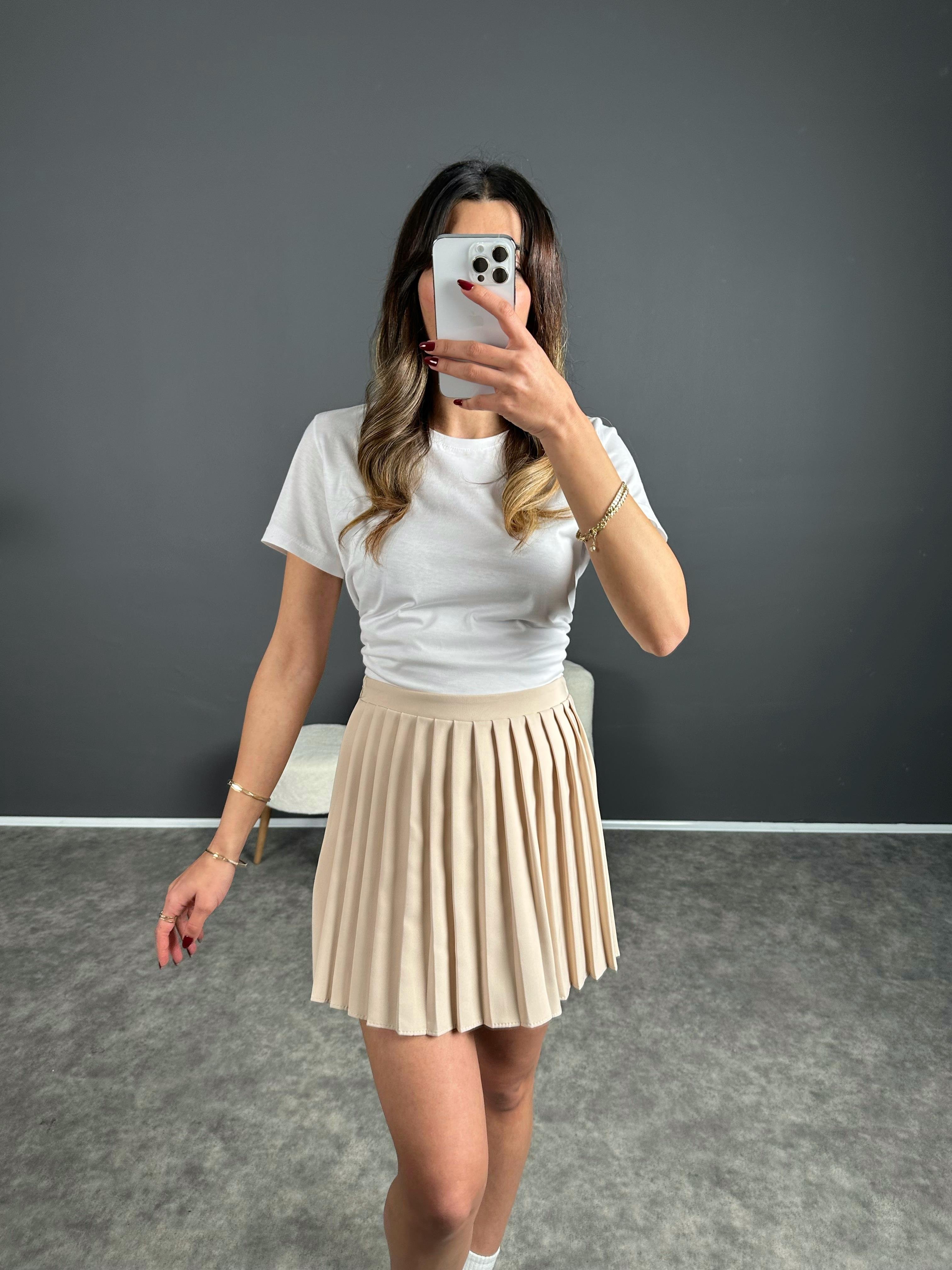 Kiew Bej Şortlu Pileli Etek