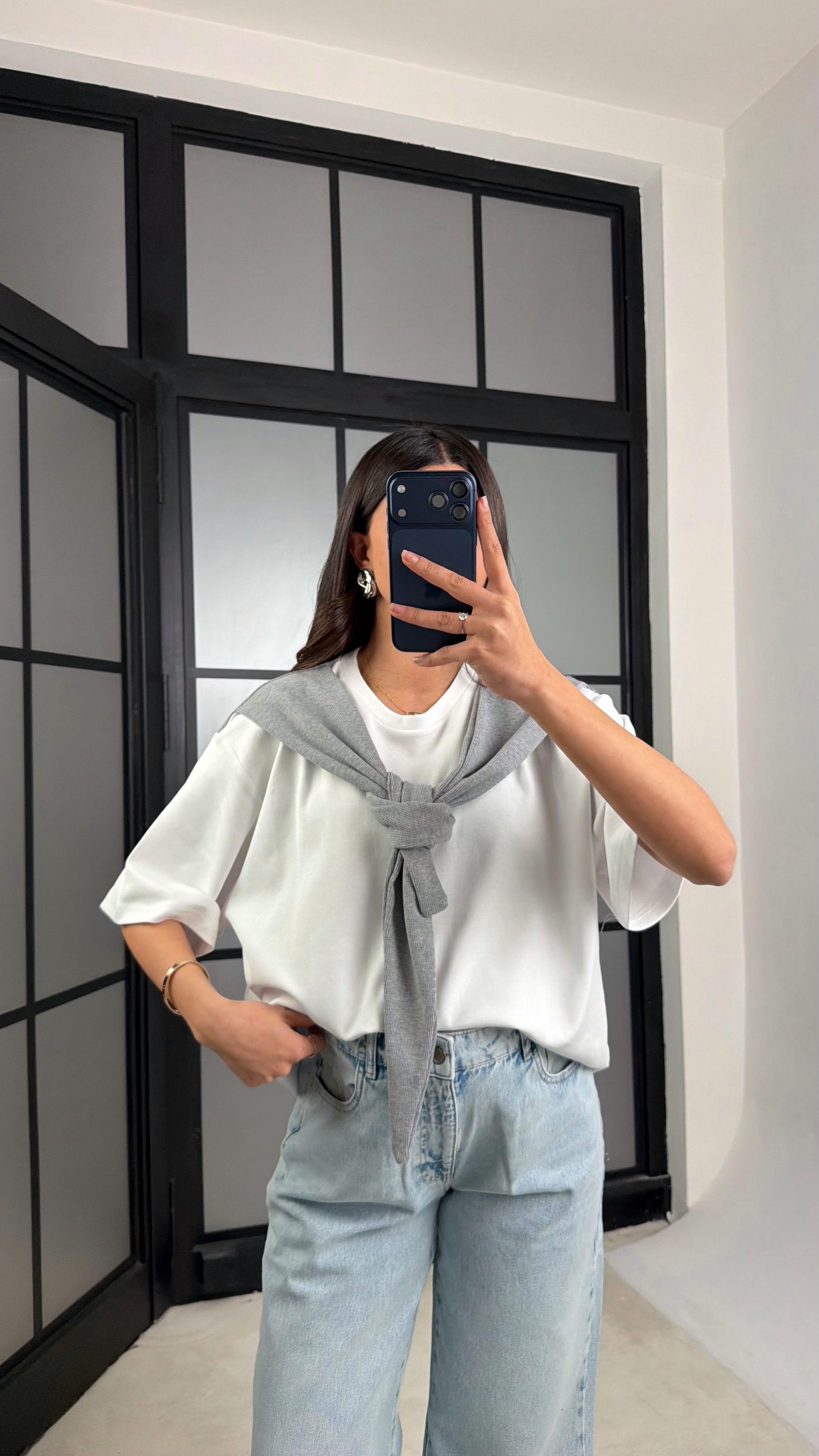 Gri Şal Detaylı Basic Tshirt GAUS-01192GAUSTshirtGAUS-01192