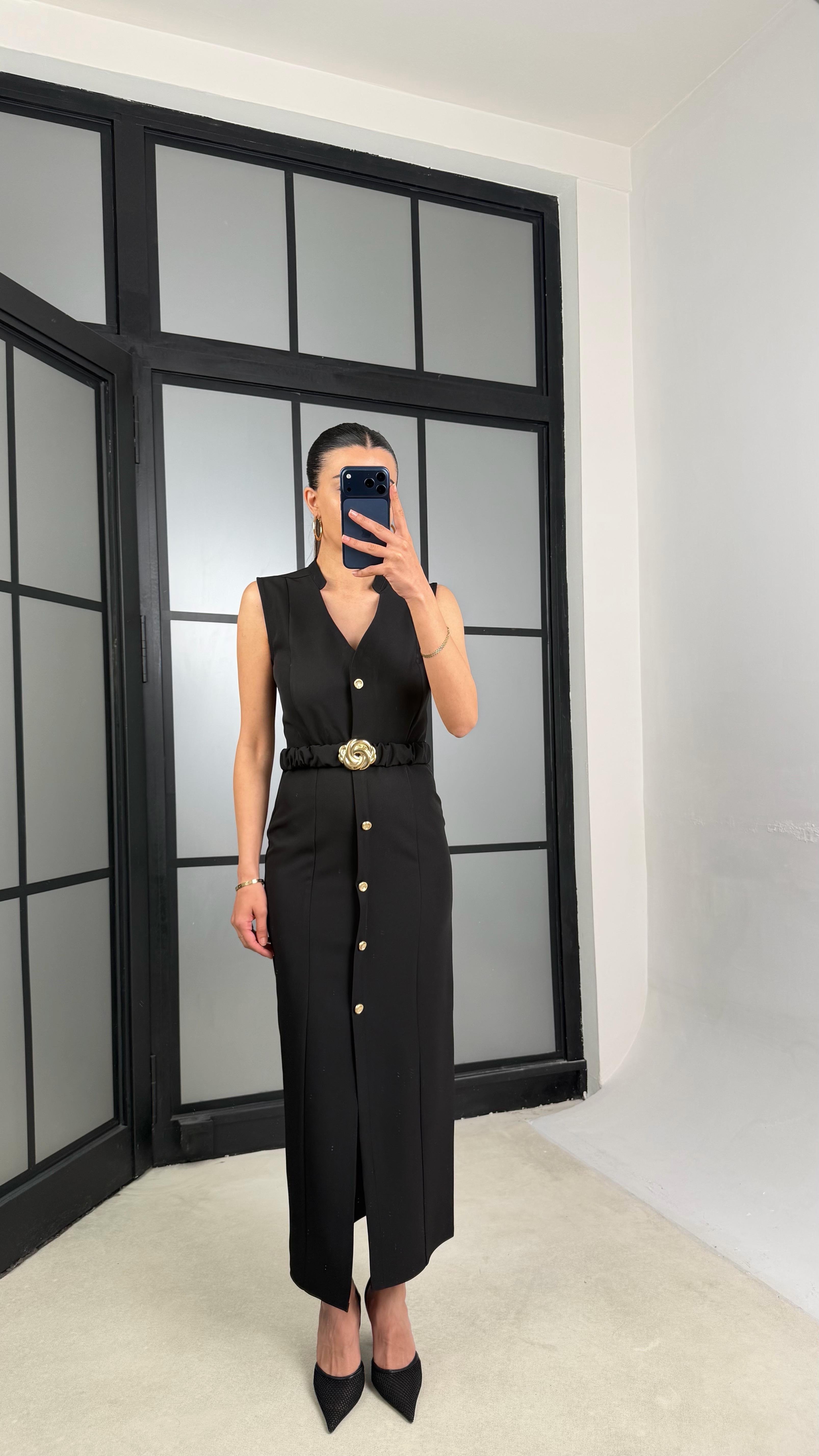 Siyah Kuşaklı Gold Düğme Detaylı Premium Elbise GAUS-01448GAUSELBİSEGAUS-01448