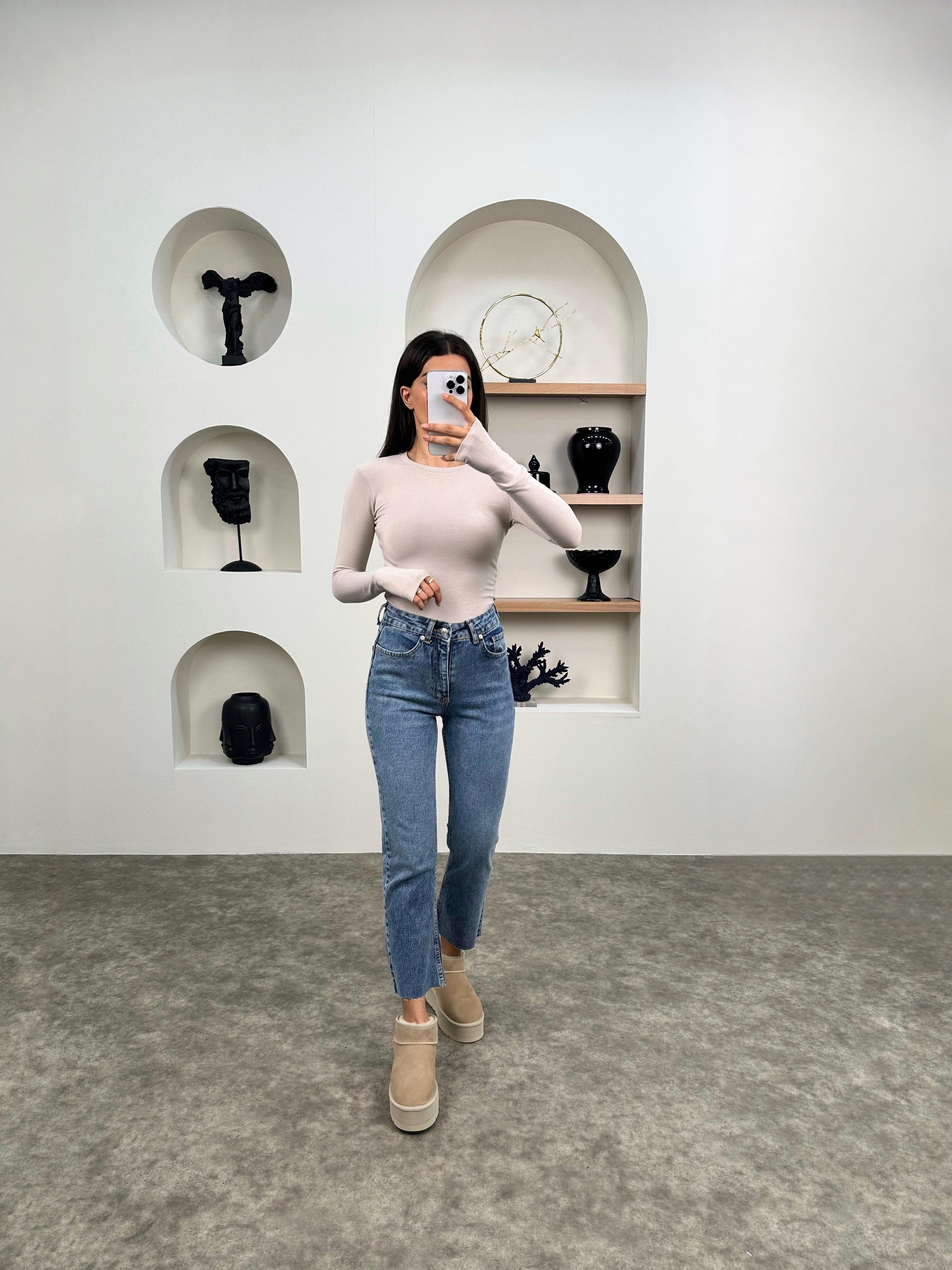 Boon ZR Model Mavi Kesik Paça JeanGausDENİM PANTOLONGU008971