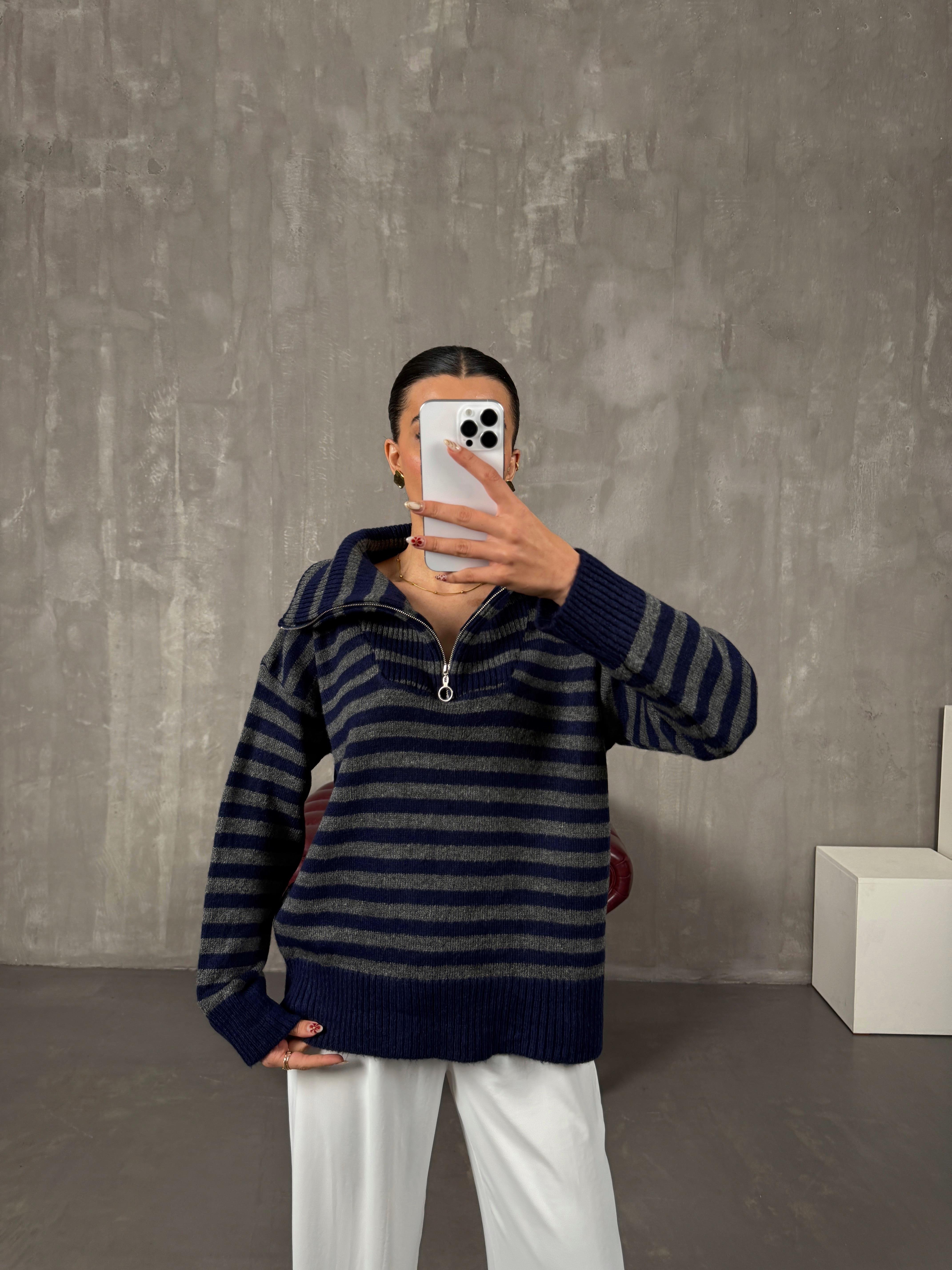 Layla Lacivert Gri Çizgili Fermuarlı Kazak