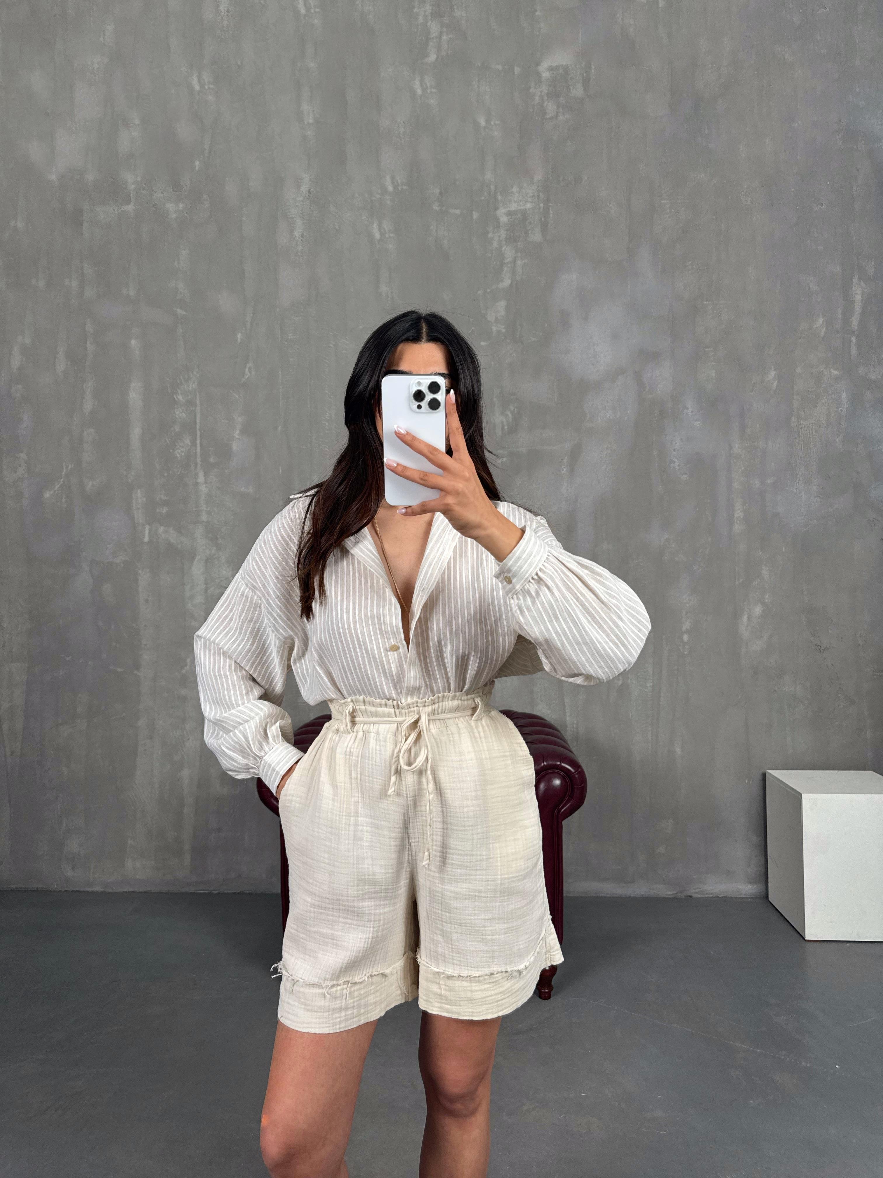 Taş Beli Lastikli Kuşaklı Cepli Müslin Kumaş Şort Gaus00267GausŞORTGU1001617