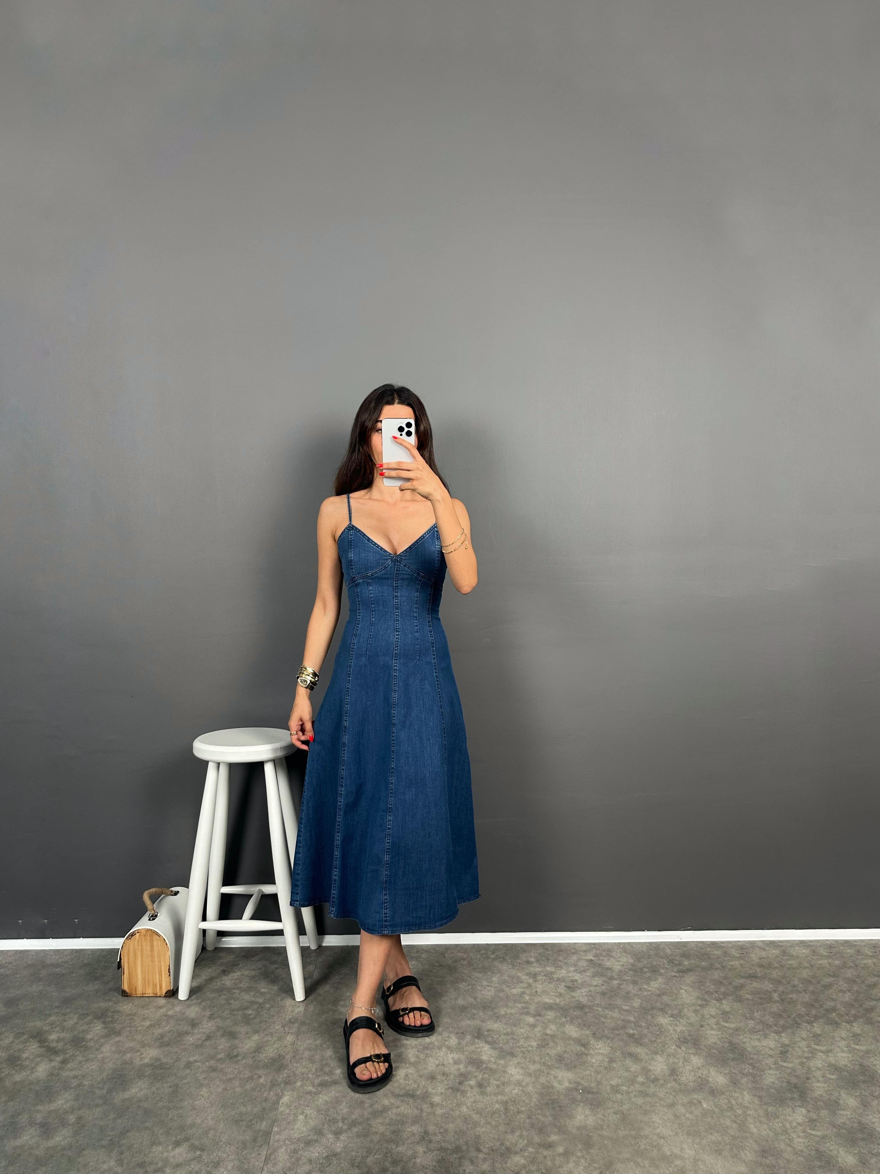 Jain Night Blue Ayarlanabilir Askılı Göğüs Detaylı Kot ElbiseGausELBİSEGU008876