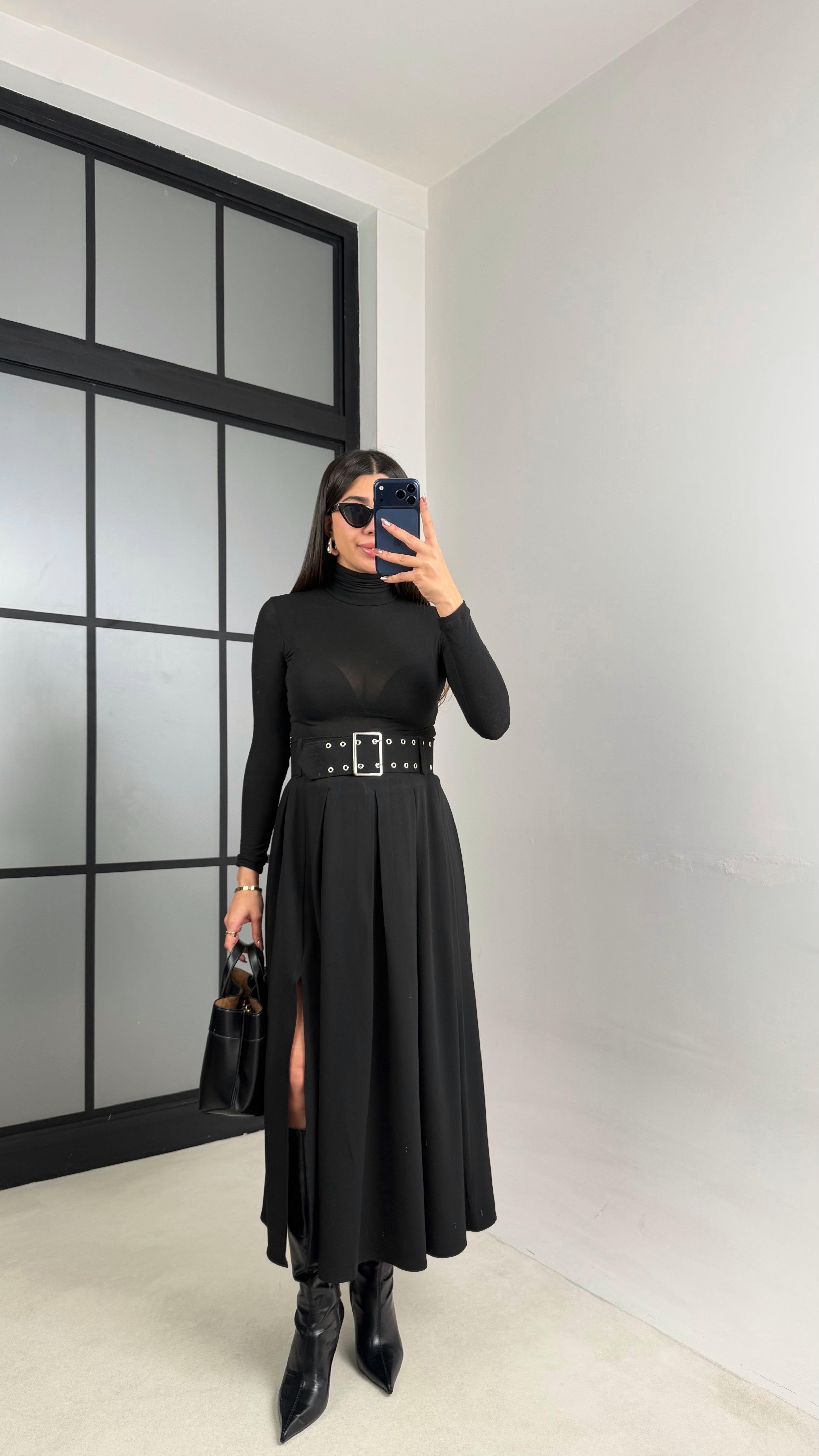 Siyah Yırtmaçlı Kemerli Pinterest Etek GAUS-01068GAUSETEKGAUS-01068