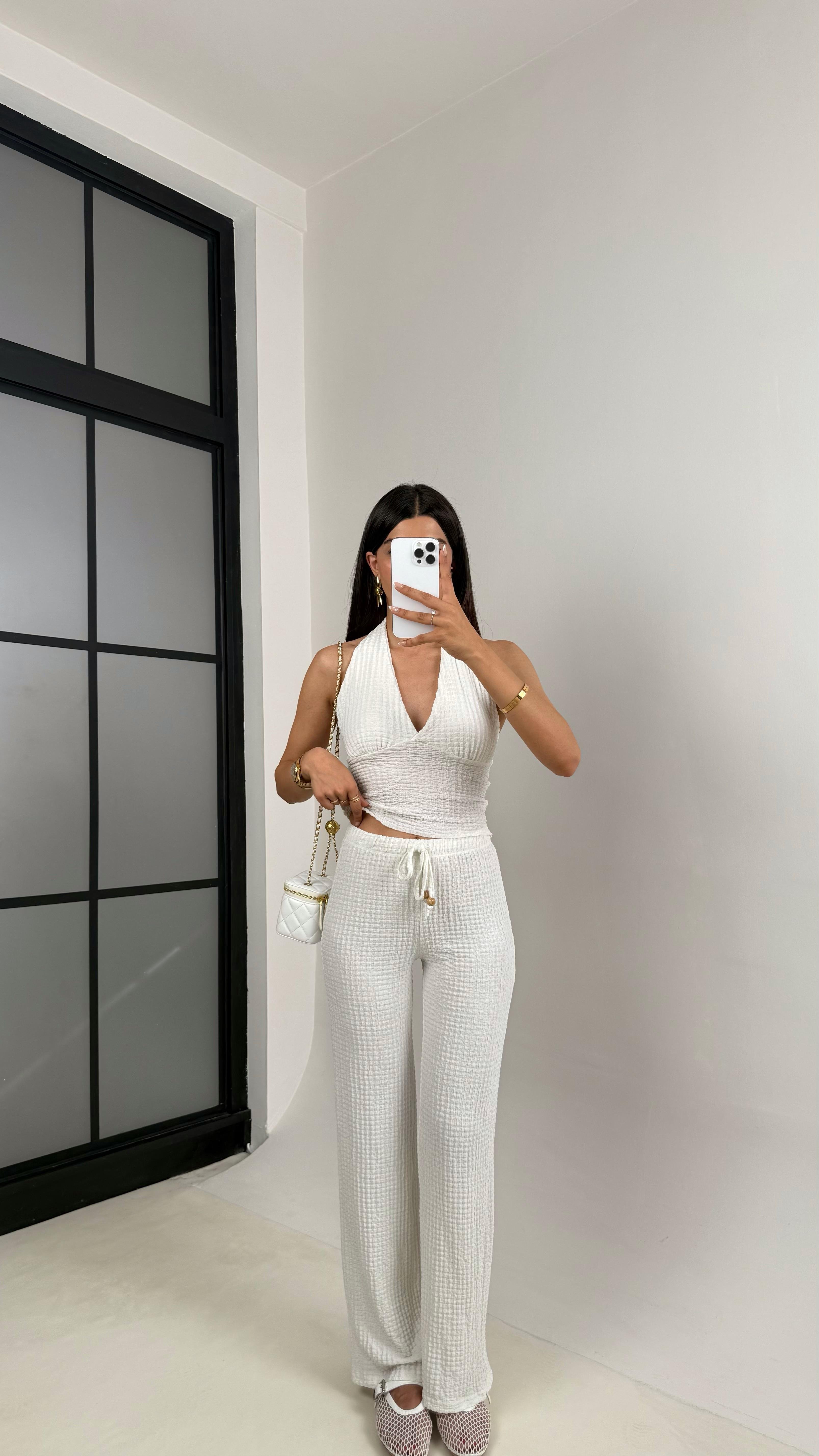 Beyaz Boyundan Askılı Sırt Dekolteli Crop Beli Lastikli Pantolon İkili Bürümcük Takım Gaus00609GausTAKIMGU1002426