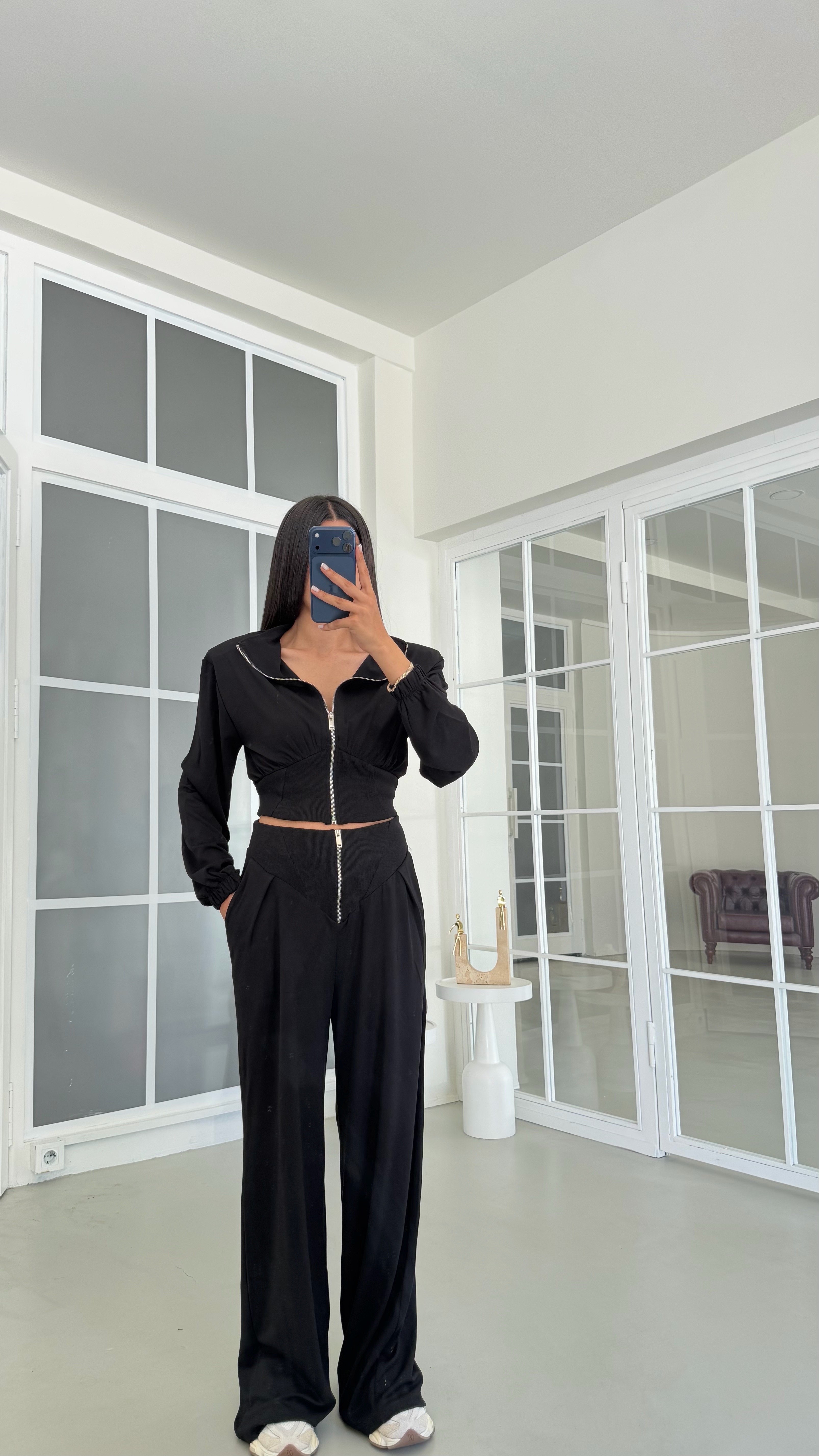 Siyah Vatkalı Hırka Fermuar Detaylı Pantolon İkili Takım GAUS-02098GAUSTAKIMGAUS-02098
