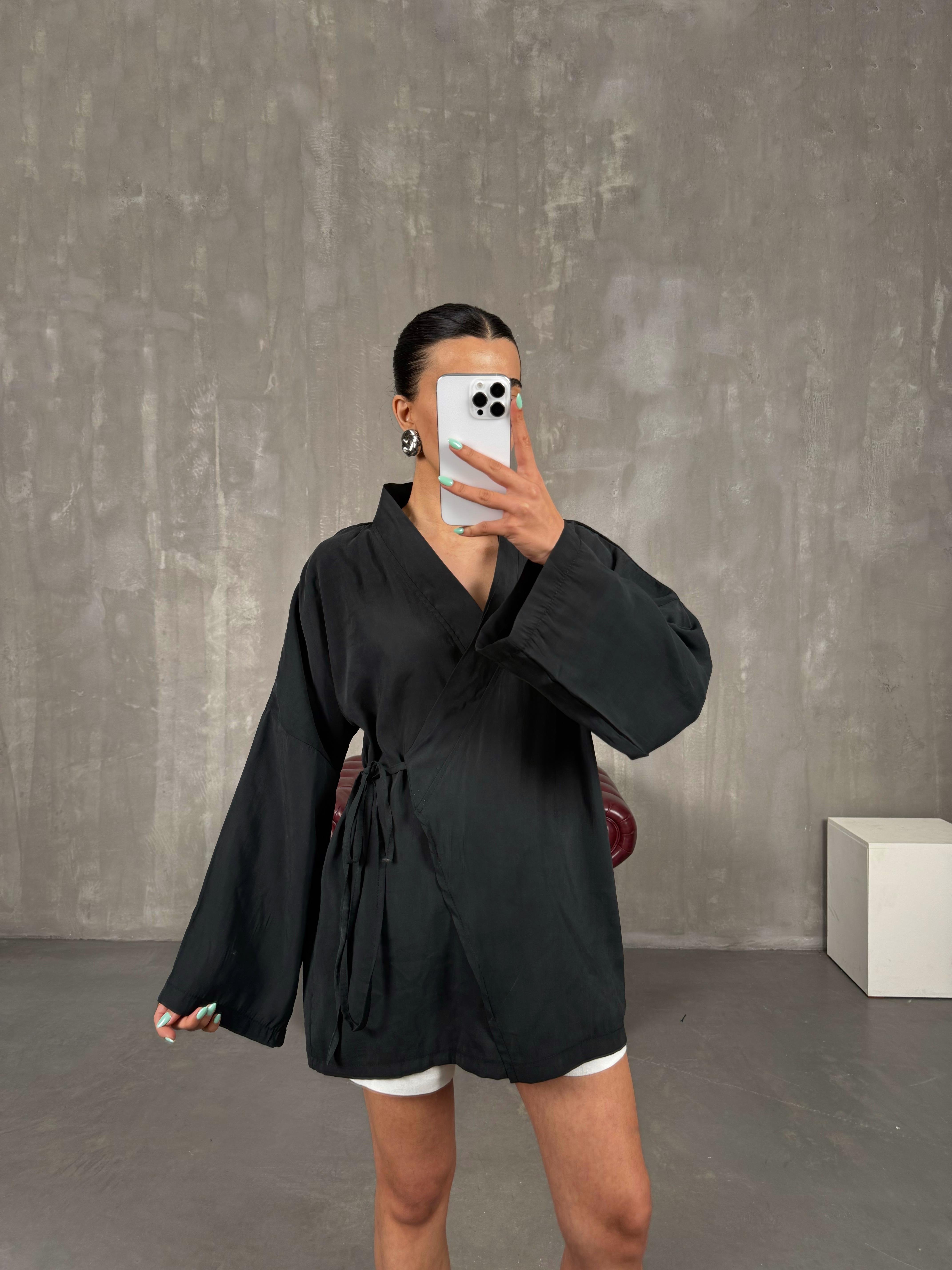 Siyah Önden Bağlamalı Tensel Kimono Gaus00240GausCEKETGU1001558